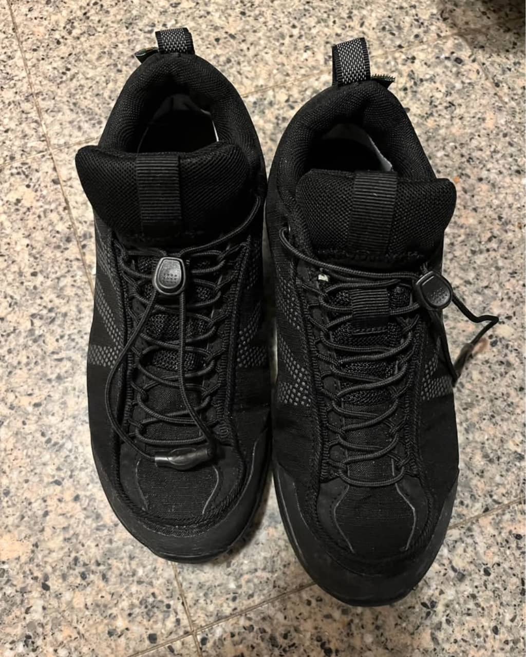 서버신발, 옷, 잡동사니 등등 팝니다 썸네일