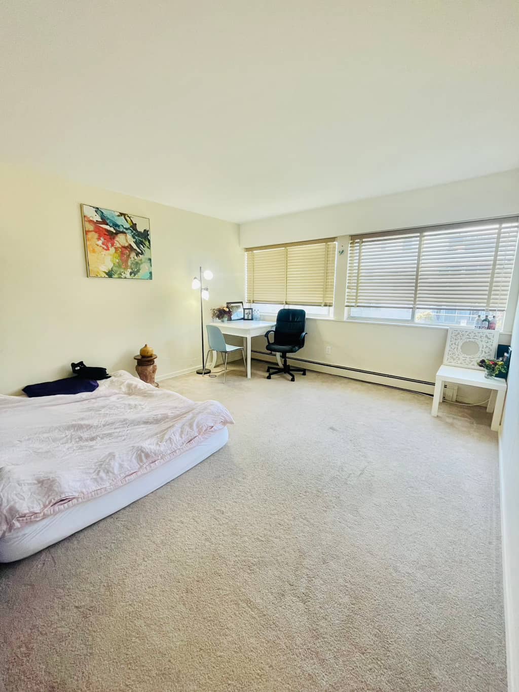 장.단기가능/ 밴쿠버 1존 아파트 둘이서 쉐어하실 여자분! Oakridge역 & Langara역 근처, Furnished ⭐️월800 썸네일