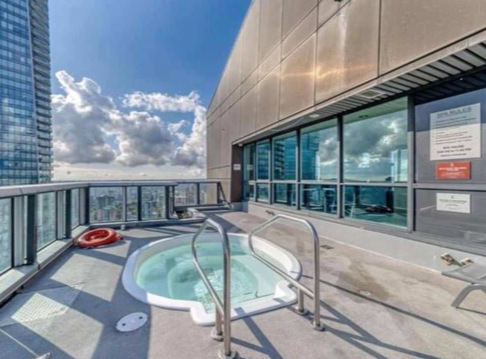 📍 #7 - 콜하버 여성전용 세컨룸 1/1 - 루프탑 체육관 & 수영장 썸네일