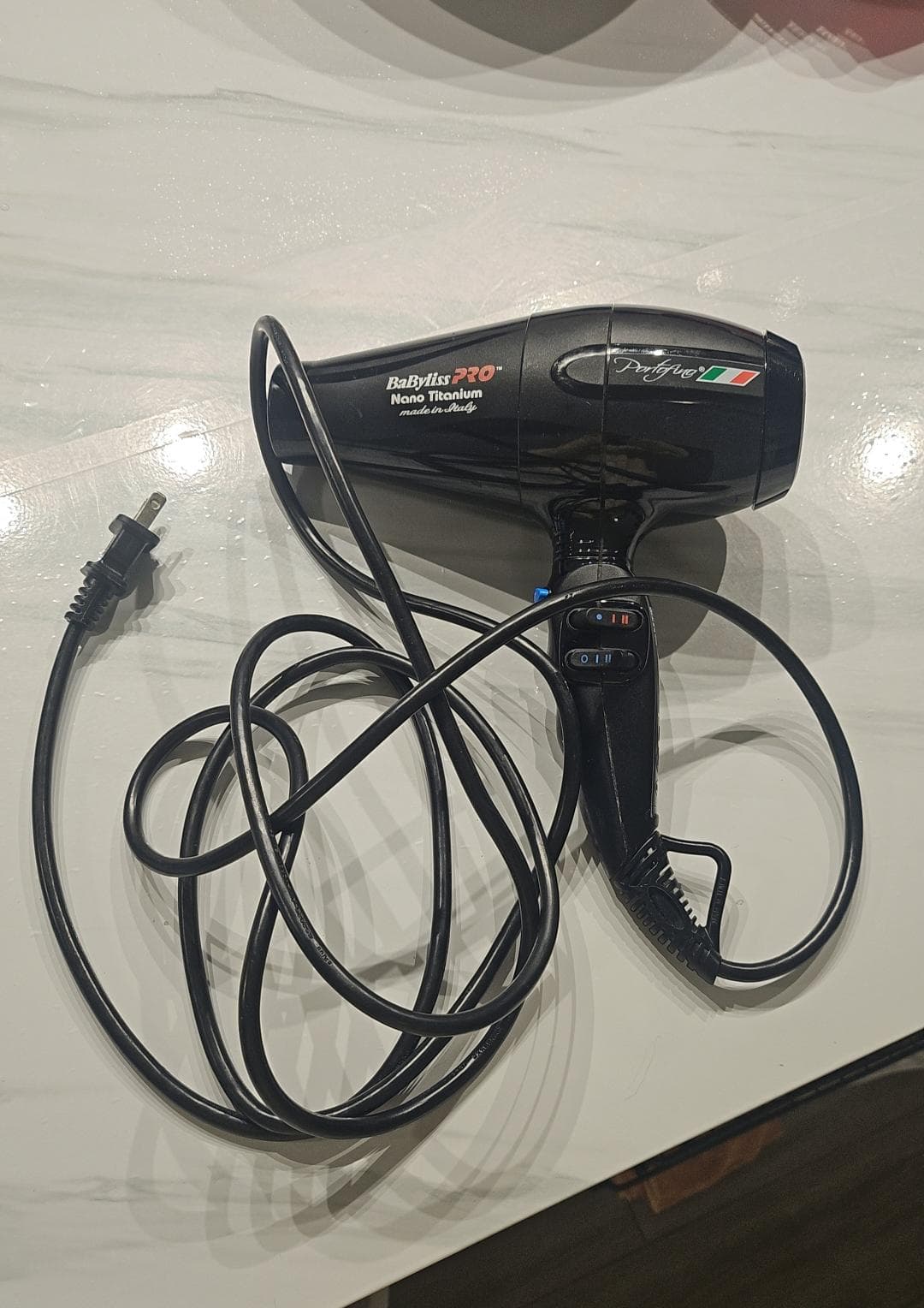 헤어-드라이어-yKQxE-이미지