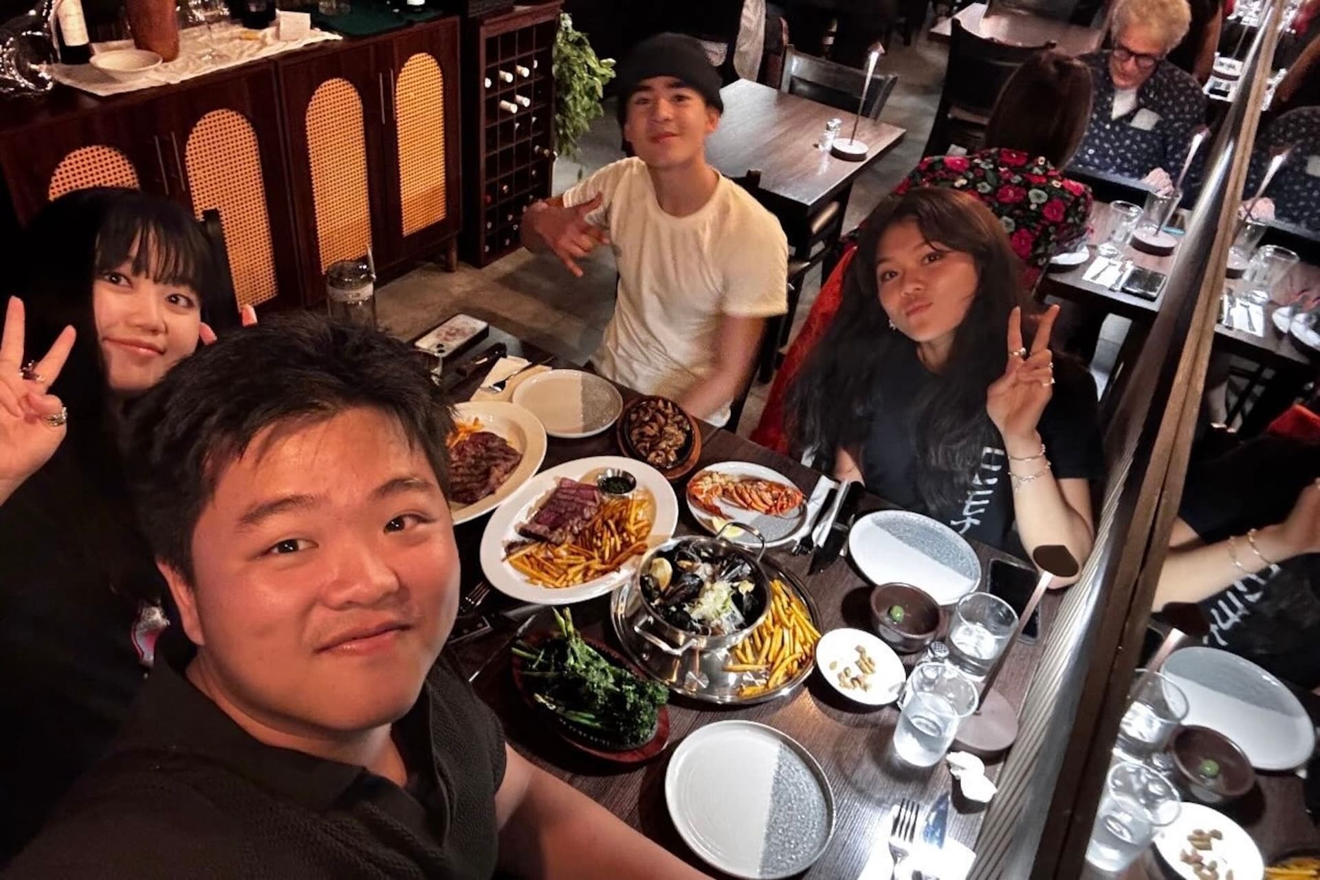 할리우드 스타 허드슨 양, 밴쿠버 맛집 탐방 중 포착!-이미지