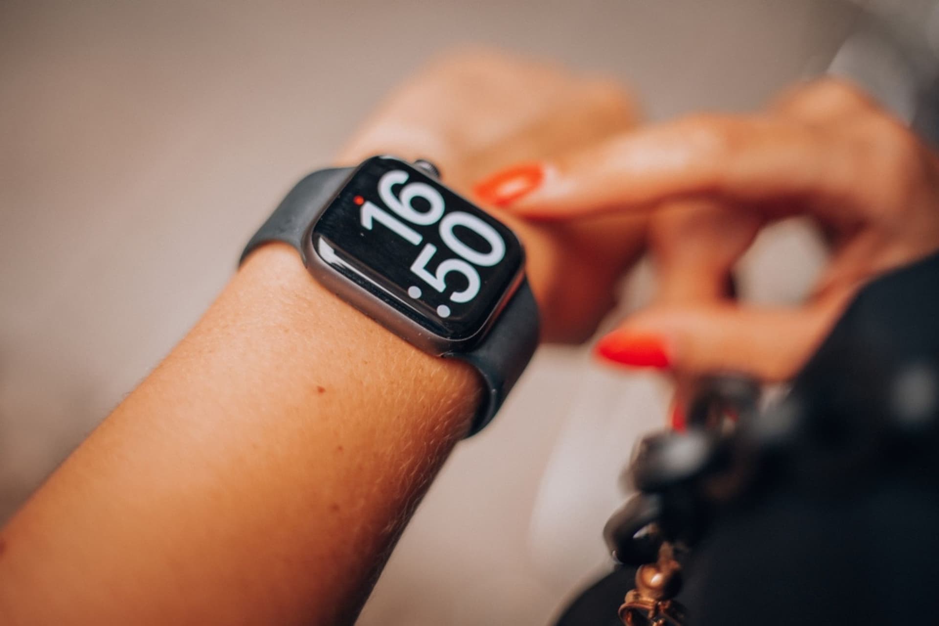 캐나다인들, 11월 2일 서머타임 종료로 시계 한 시간 뒤로 돌려요!-이미지