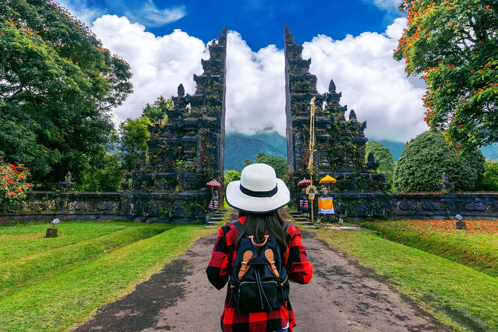 https://display.dailyhive.com/uploads/2025/09/bali-indonesia-1.jpg