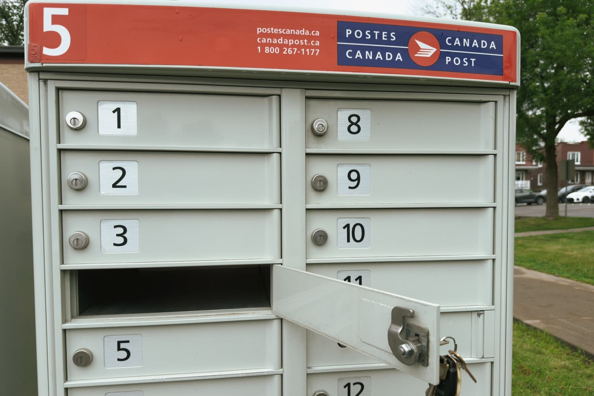 Canada Post 파업 시작! 우편 서비스 중단에 시민들 혼란 예상-이미지