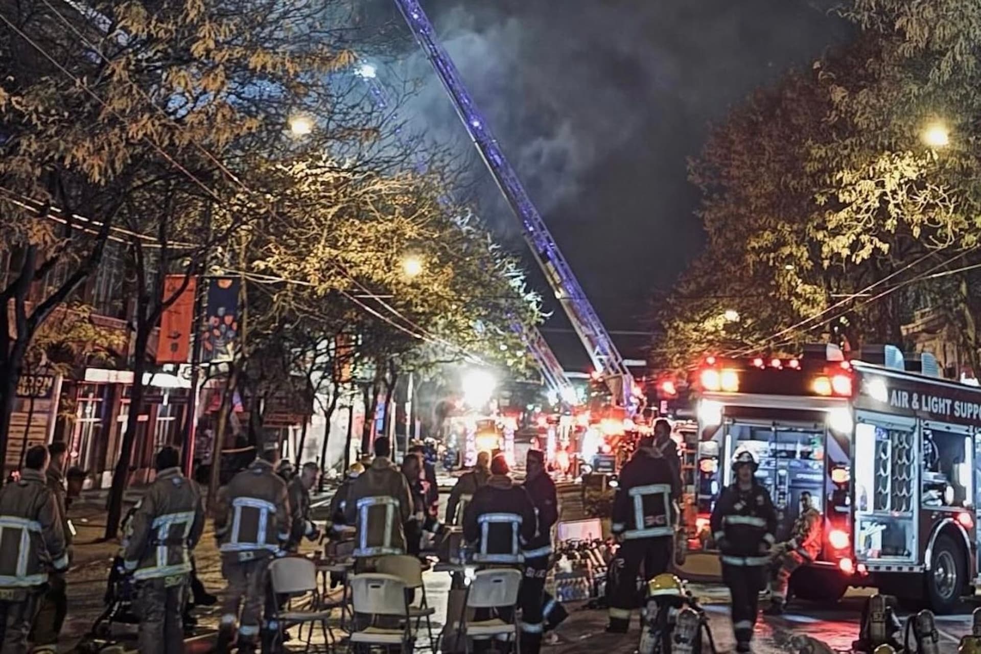 밴쿠버 Kerrisdale의 Nando's, 2년 만에 화재 극복하고 재오픴!-이미지