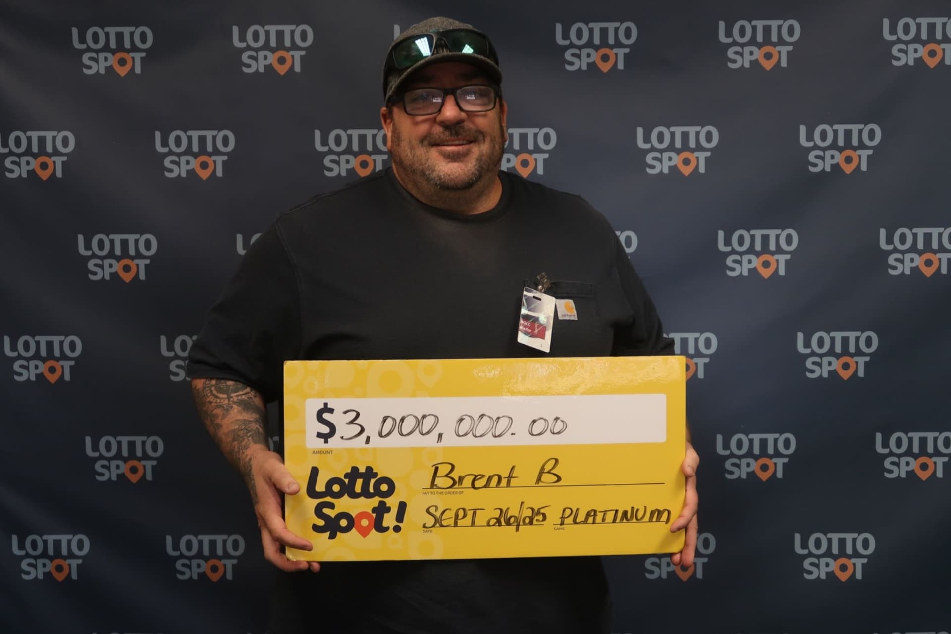 캐나다 복권 당첨자의 감동 스토리, 할머니의 추억이 함께한 300만 달러 행운-이미지