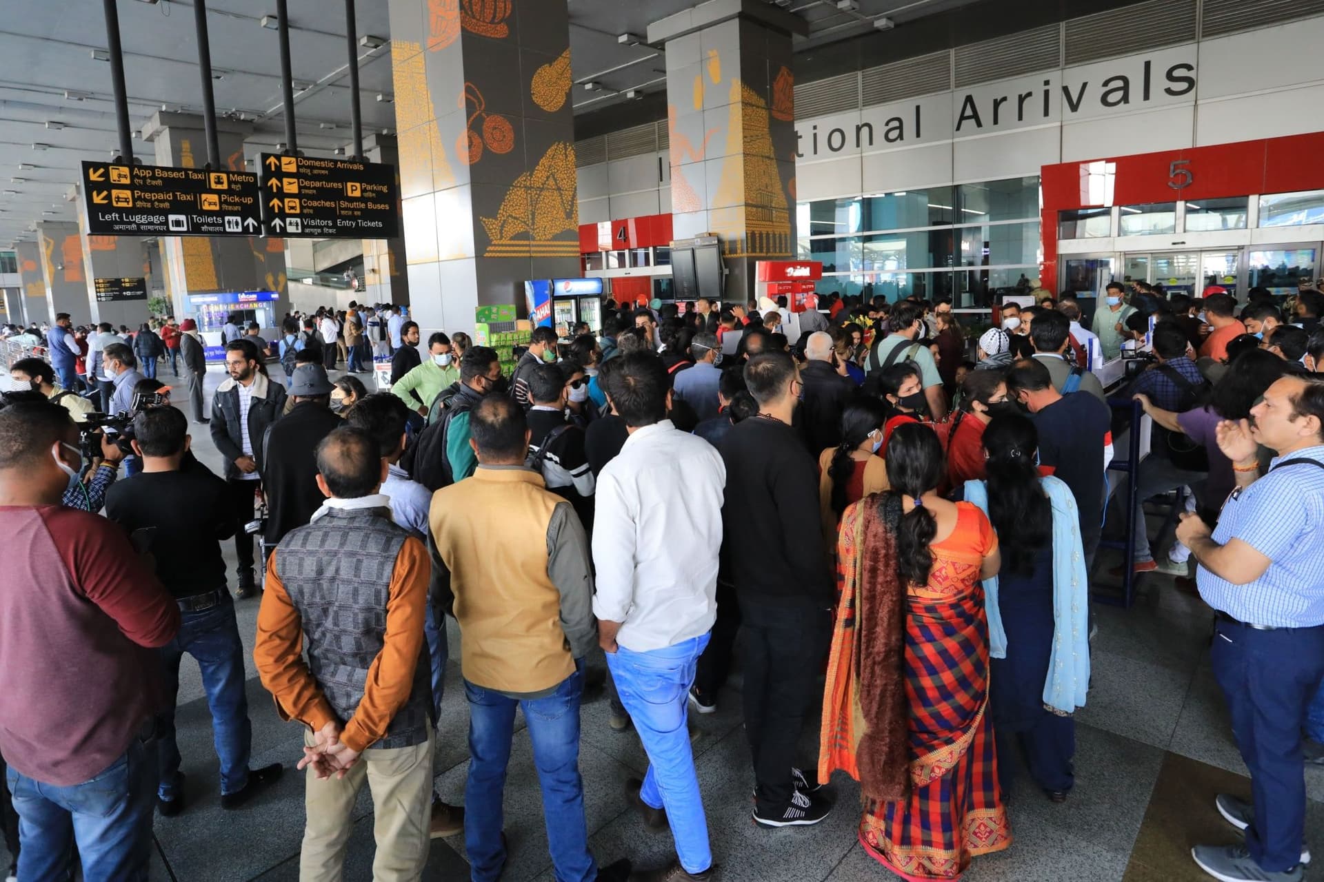 인도 여행 전 필수! 새로운 온라인 도착 신고서 제출해야-이미지