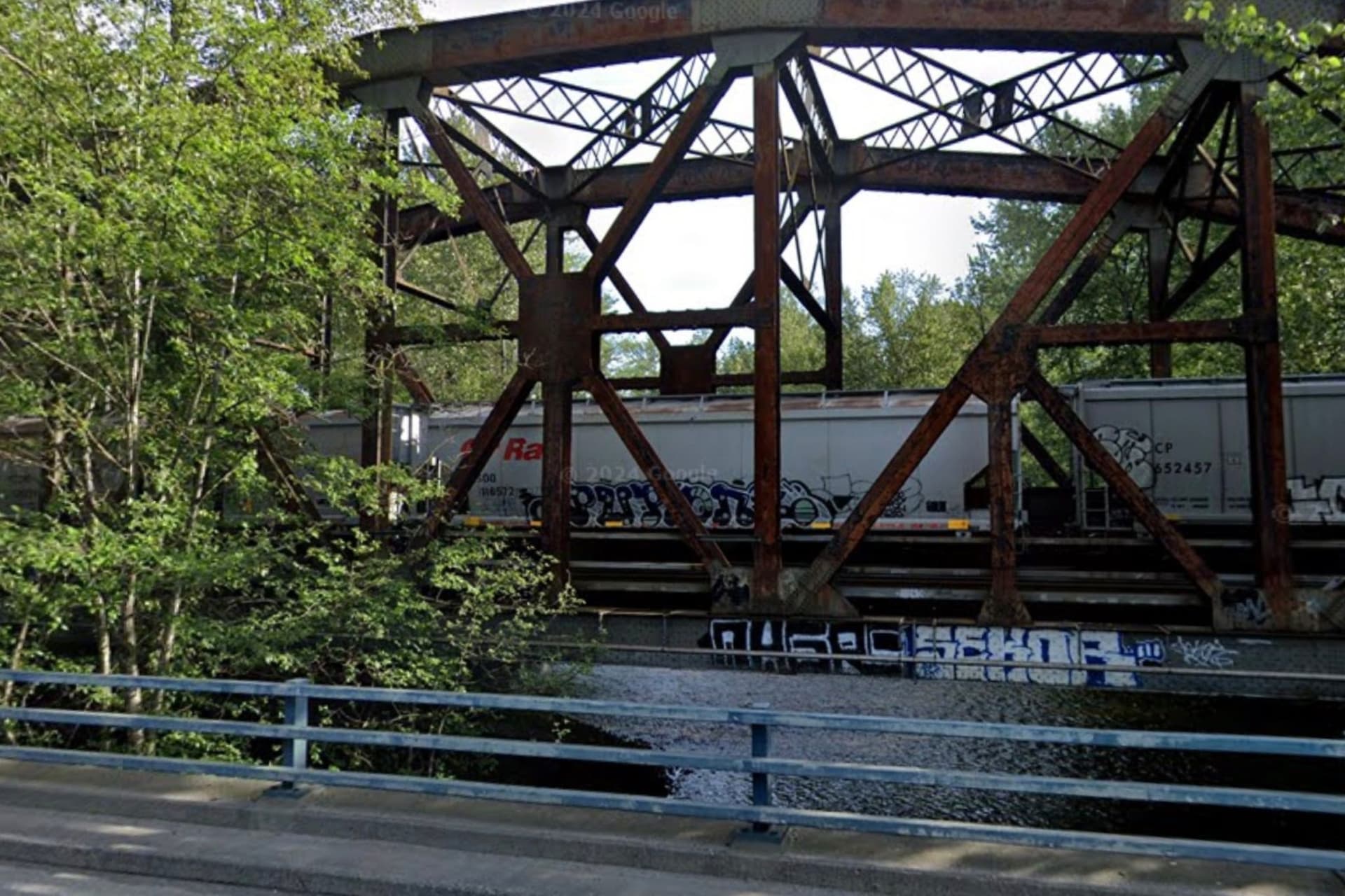 Metro Vancouver 공원에서 벌어진 4시간 무장 대치, 평화로운 결말로 마무리-이미지
