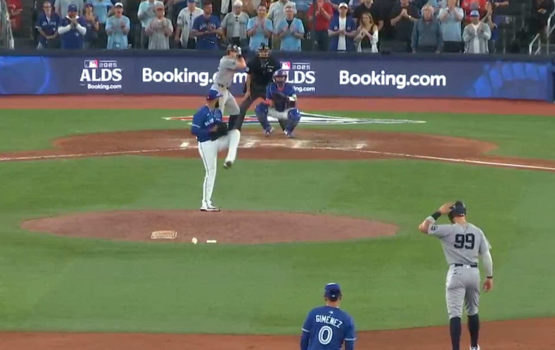 뉴욕 양키스, 토론토 블루제이스 투수 전략 간파? ALDS 3차전 앞두고 긴장감 고조-이미지