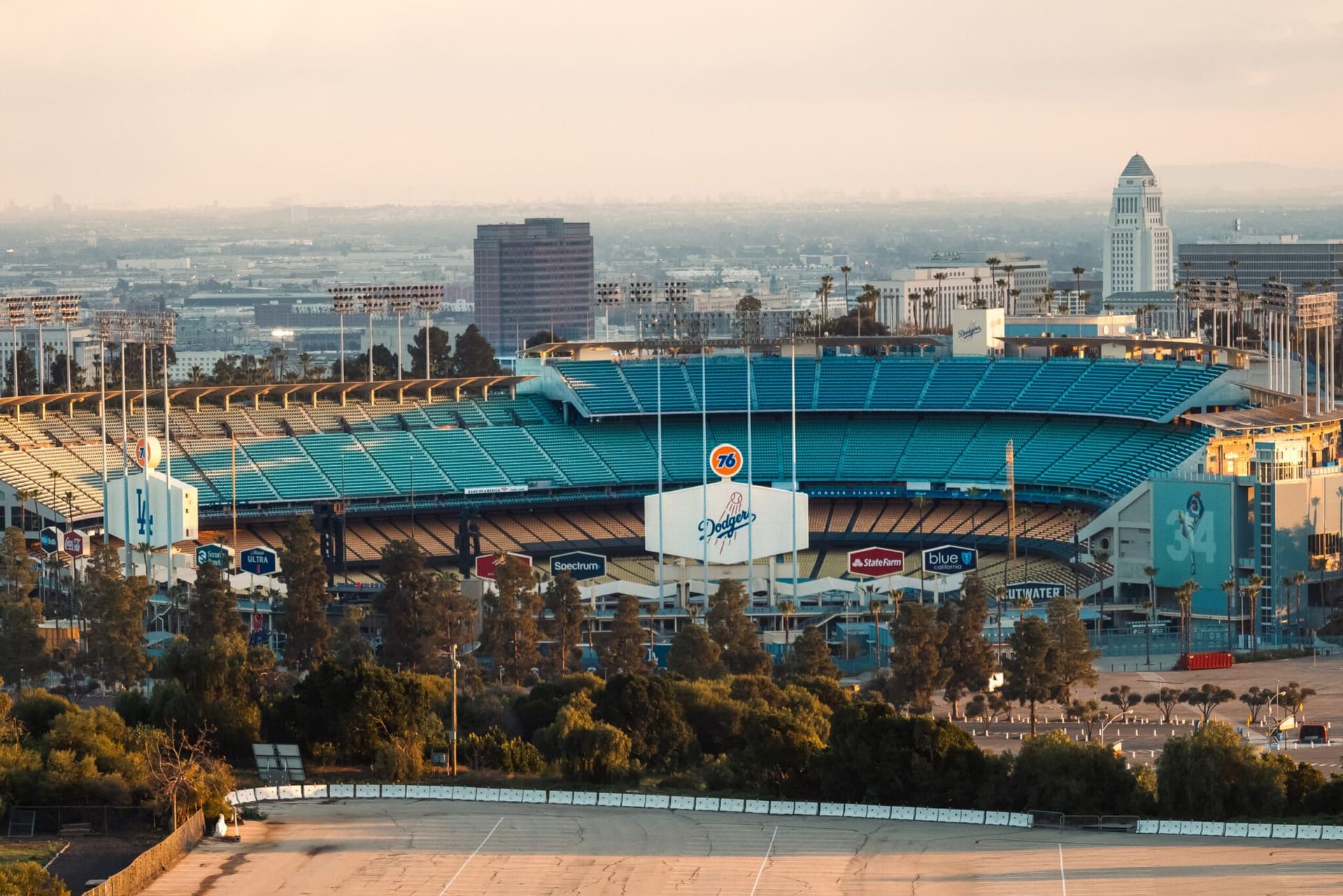 LA와 Toronto의 월드 시리즈 티켓 가격 차이, 놀랍네요!-이미지