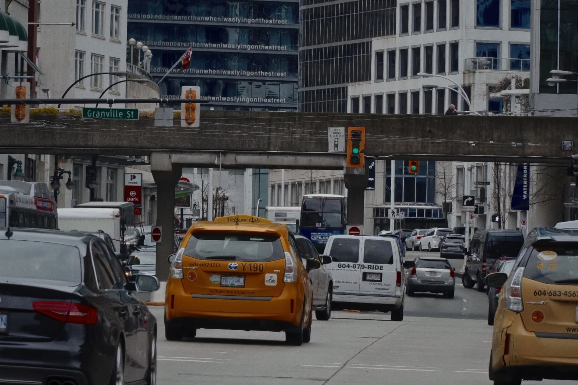 밴쿠버 시내 대규모 행진으로 오늘 교통 혼잡 예상, 운전자들 주의 필요-이미지