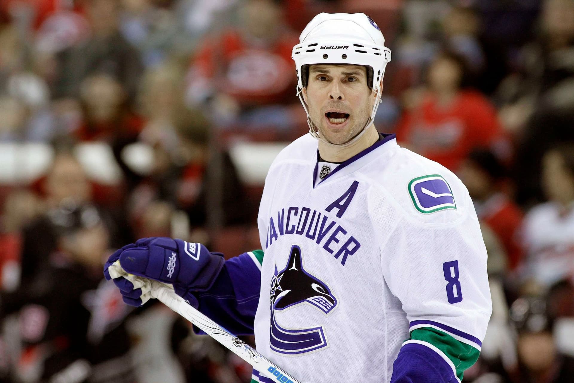 전 밴쿠버 커넉스 선수 Willie Mitchell, Tofino에서 성폭행 혐의로 고소당해-이미지