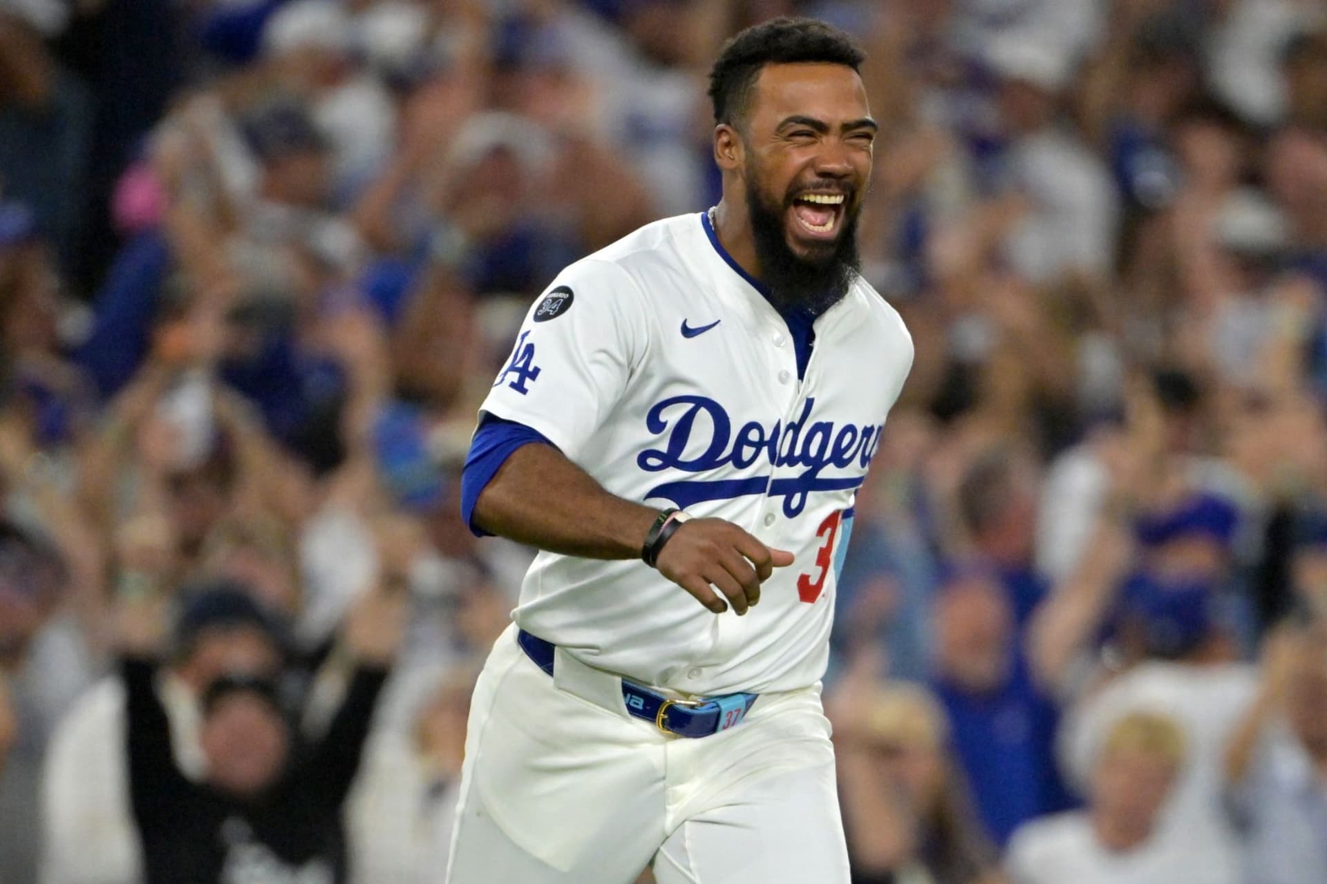 전 토론토 블루제이스의 스타, LA 다저스에서도 빛나는 테오스카르 헤르난데스-이미지