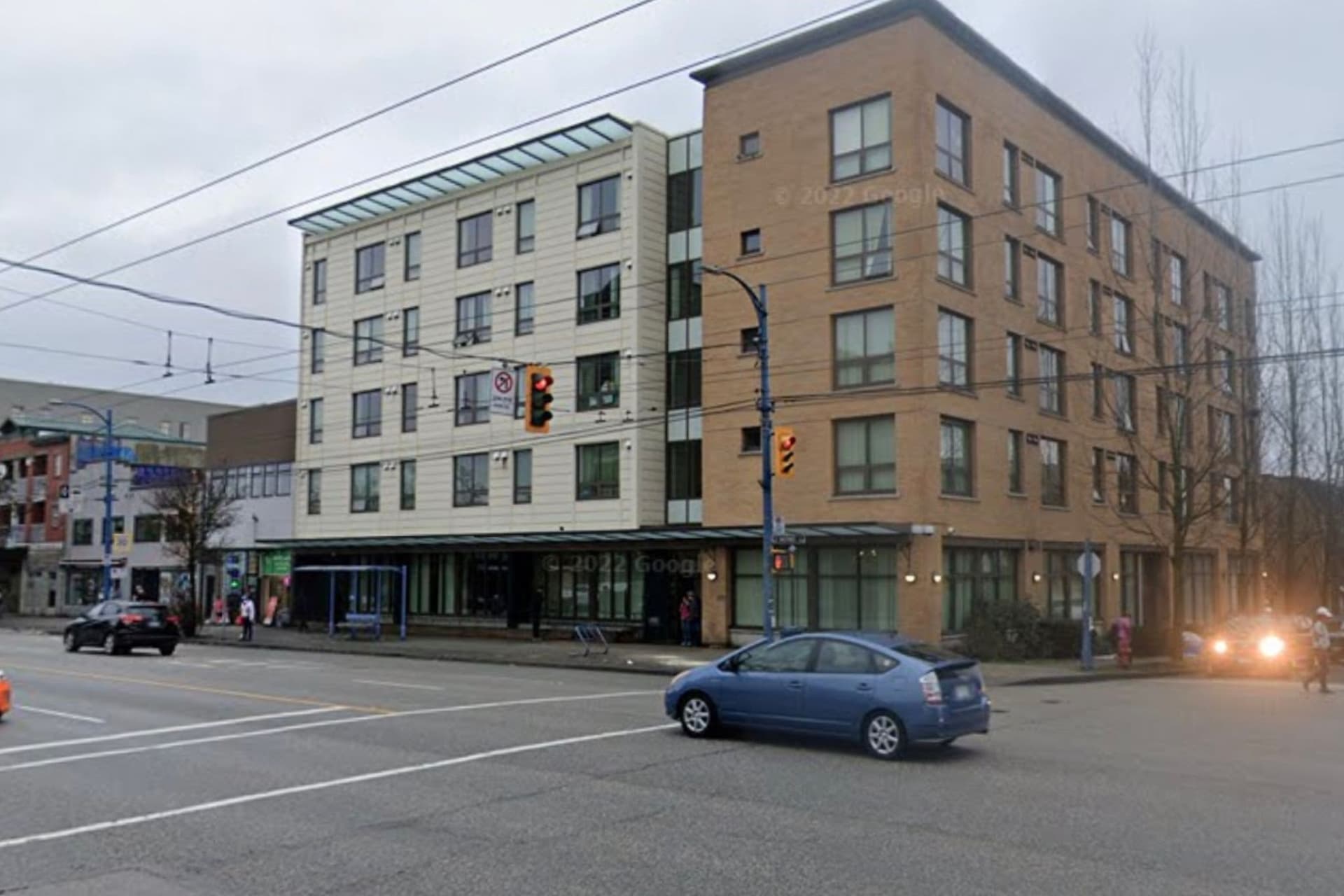 밴쿠버에서 17세 청소년 체포, 4명 칼부림 피해... 연쇄 폭력 사건 우려-이미지