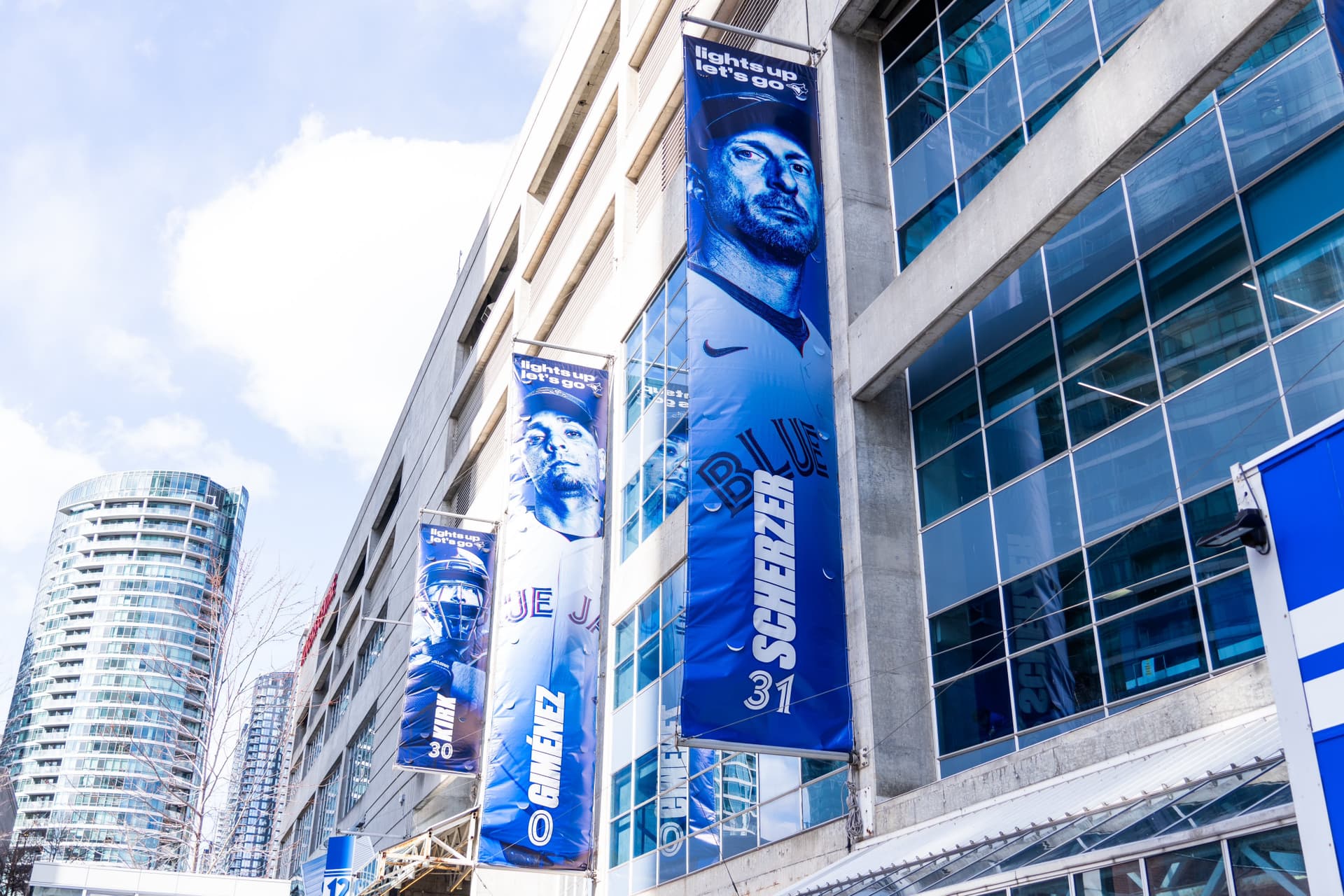 Toronto Blue Jays, Rogers Centre 외관에 새로운 변화를 선보이다-이미지