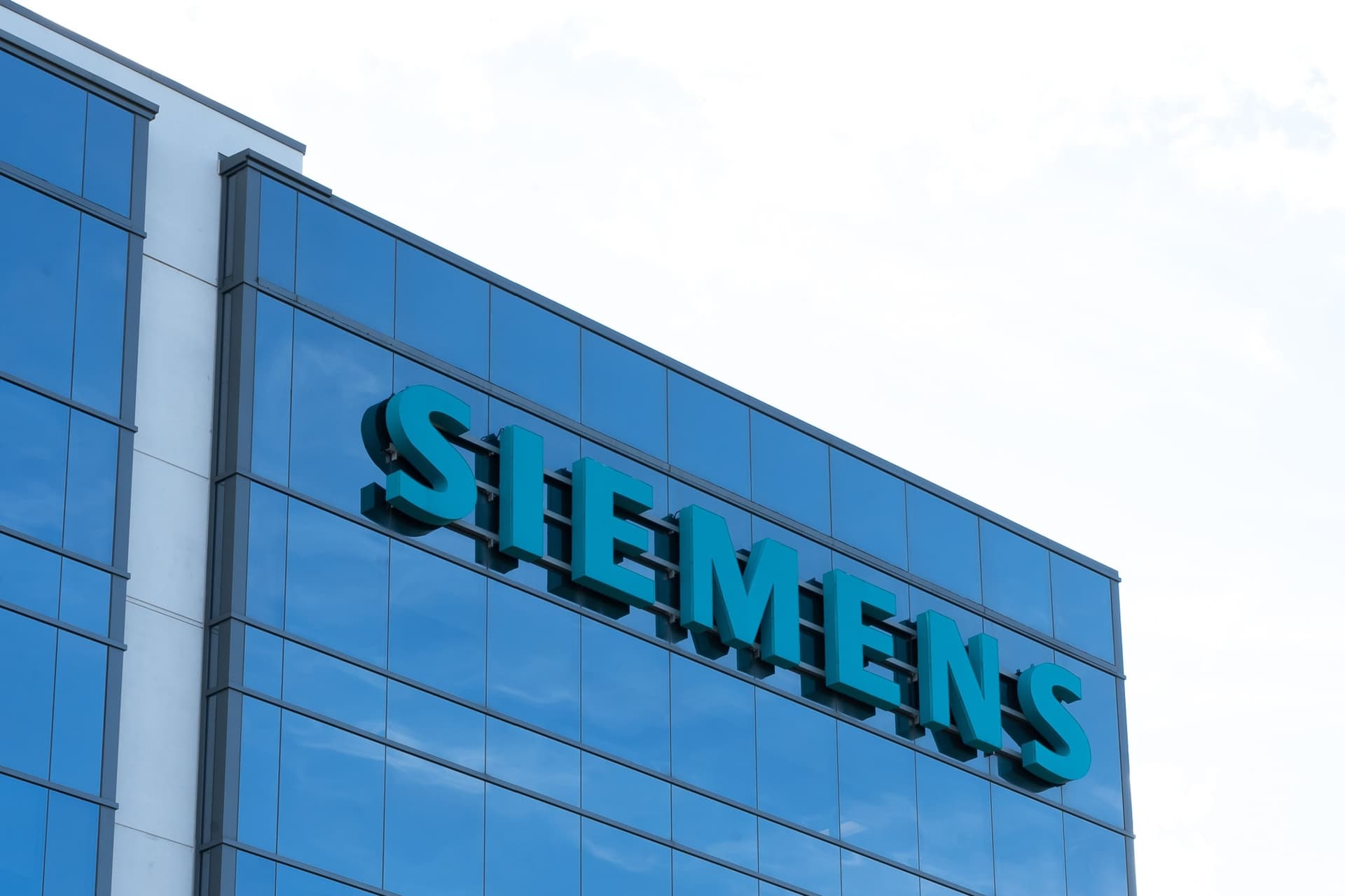 Siemens, 캐나다에 1억 5천만 달러 투자해 AI 배터리 기술 센터 설립-이미지