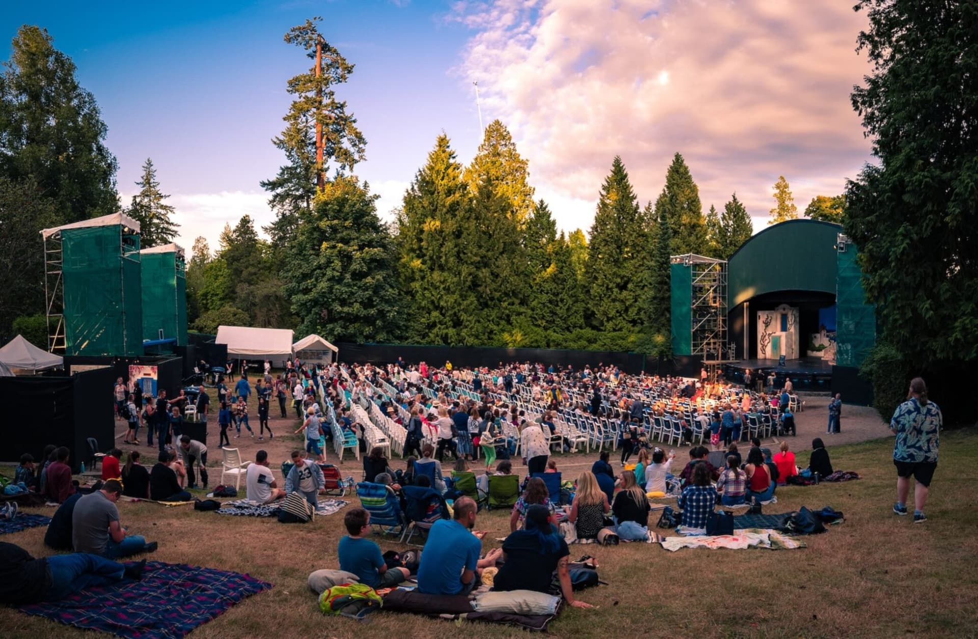 https://images.dailyhive.com/20250410150529/Theatre-Under-The-Stars.jpg