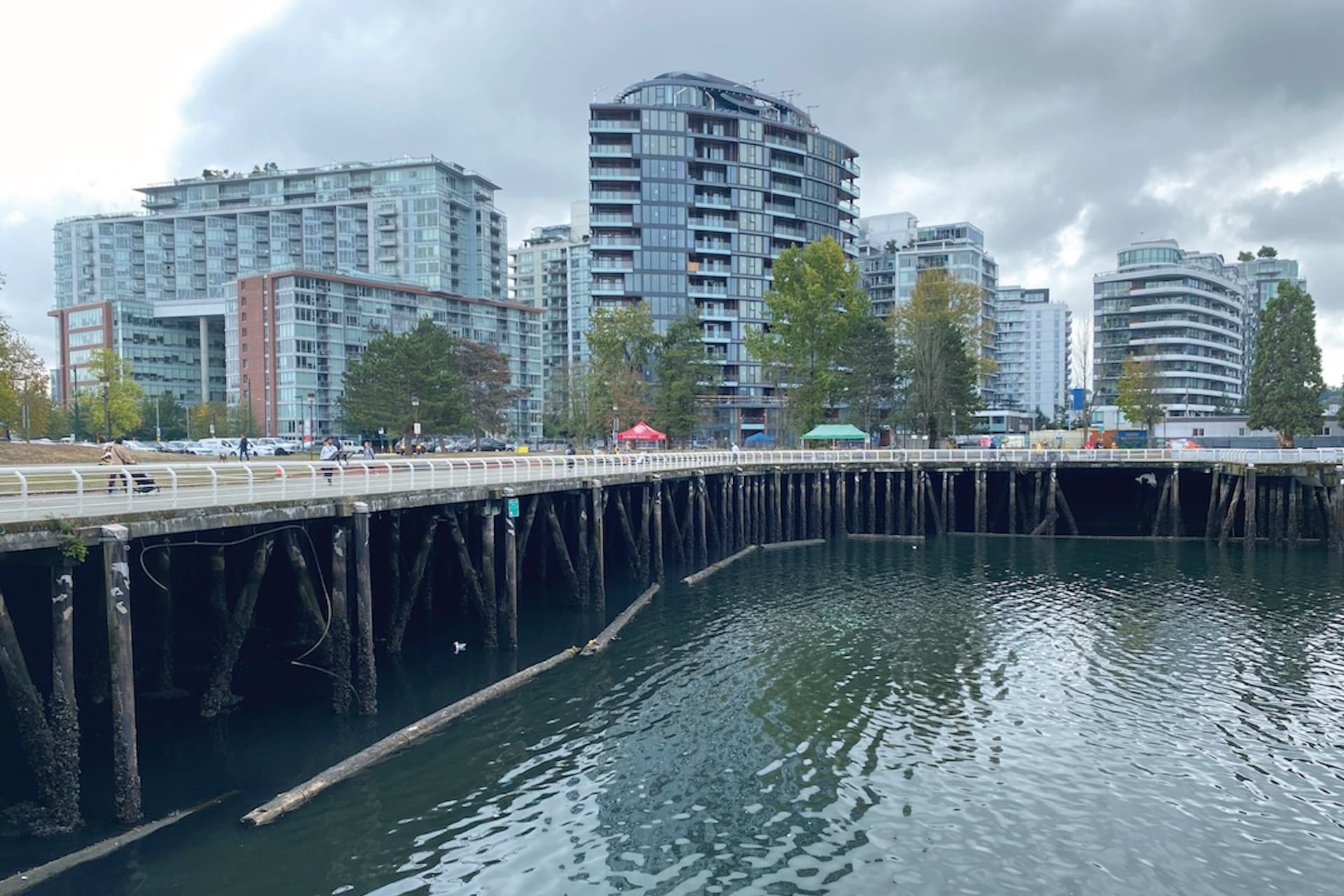 https://images.dailyhive.com/20250411122429/southeast-false-creek-expo-deck-vancouver-closed-f.jpg