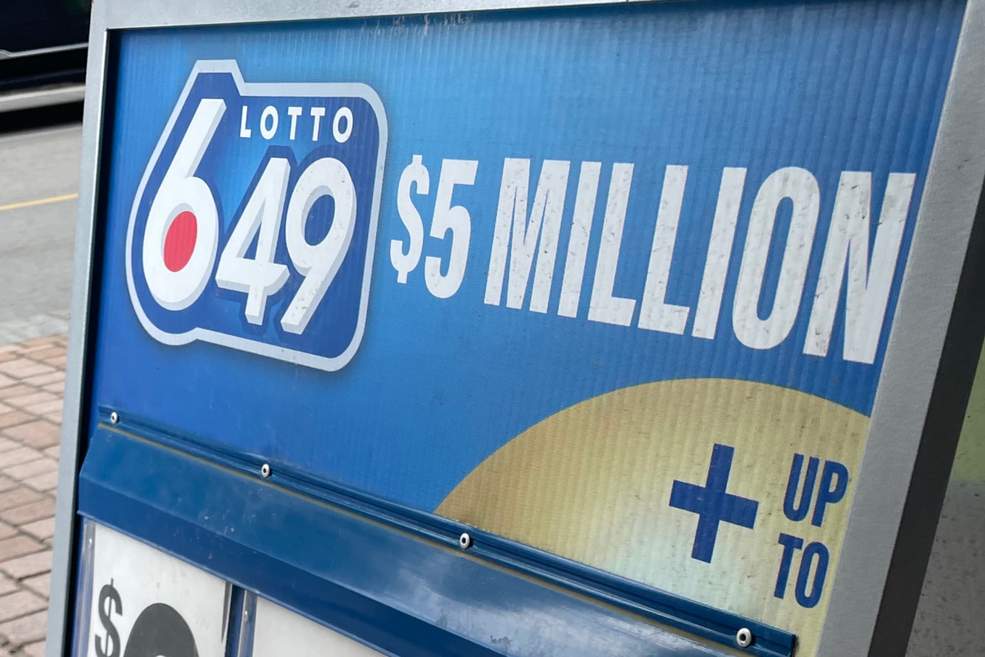 https://images.dailyhive.com/20250417065636/lotto-6_49-4.jpg