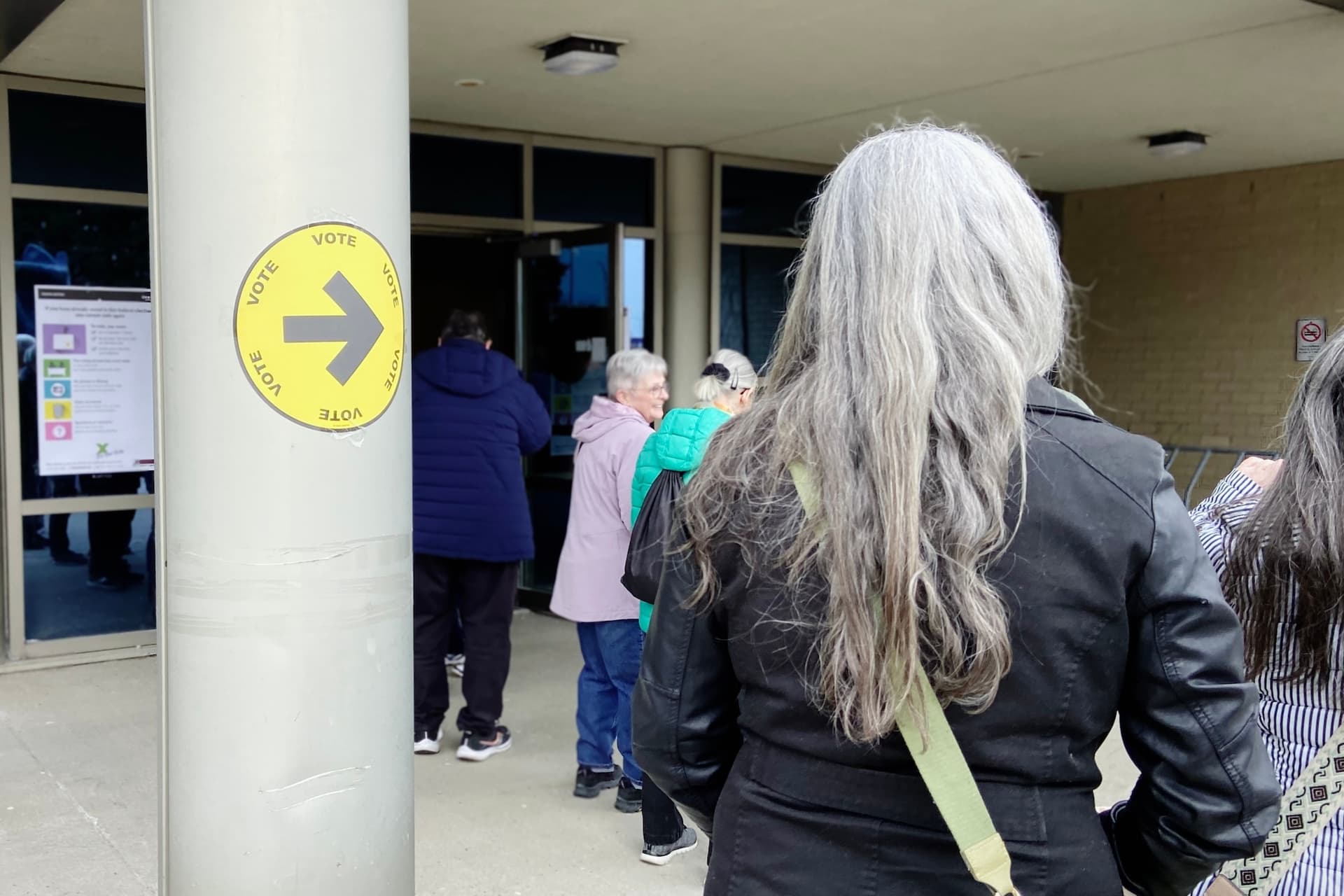 https://images.dailyhive.com/20250422120045/canada-federal-election-2025-advance-voting-line-f.jpg