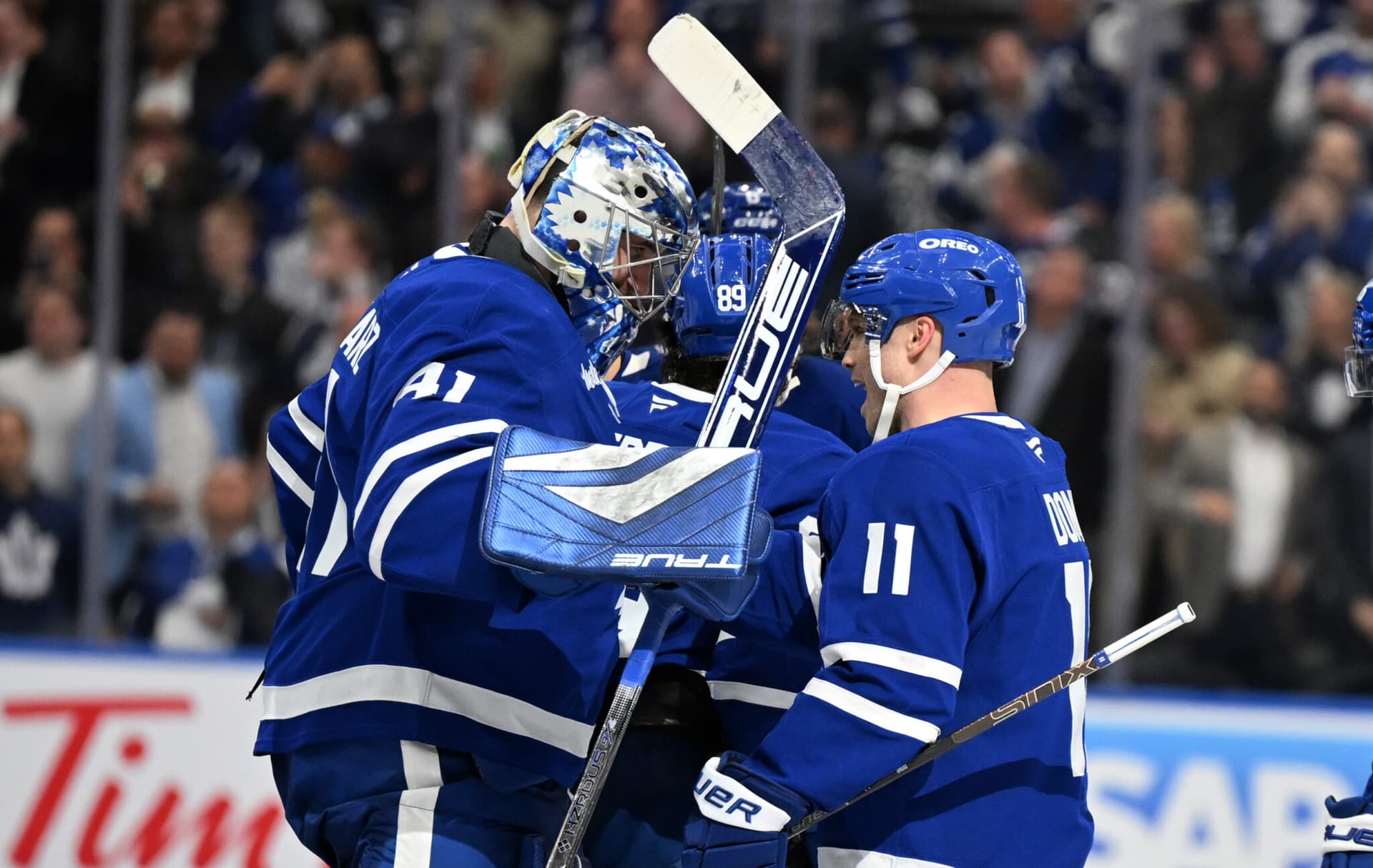 토론토 거리를 자유롭게 걷는 Maple Leafs 선수들, 팬들에게 눈도장 찍히지 않는 이유는?-이미지