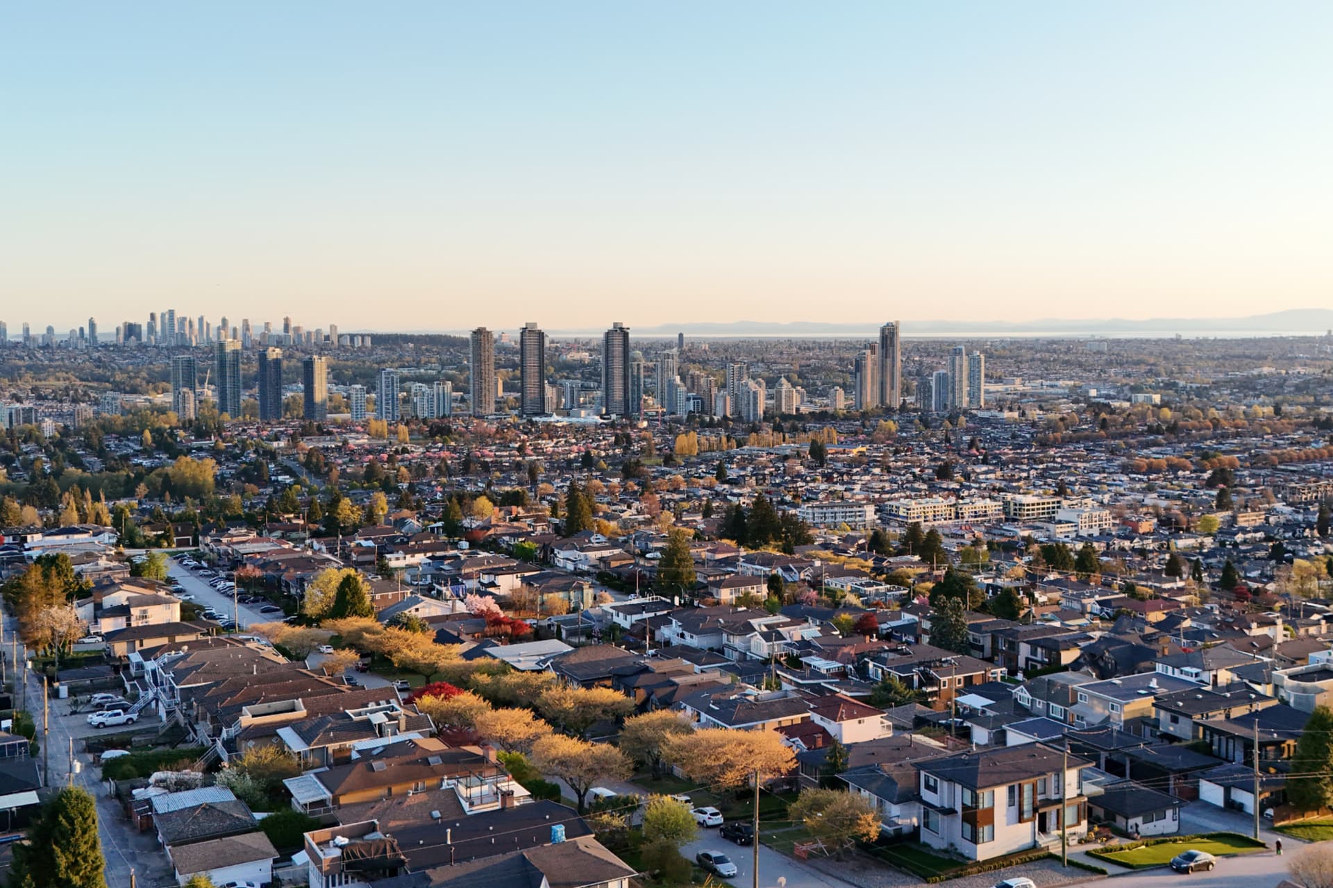 https://images.dailyhive.com/20250424101014/vancouver-housing-affordability.jpg