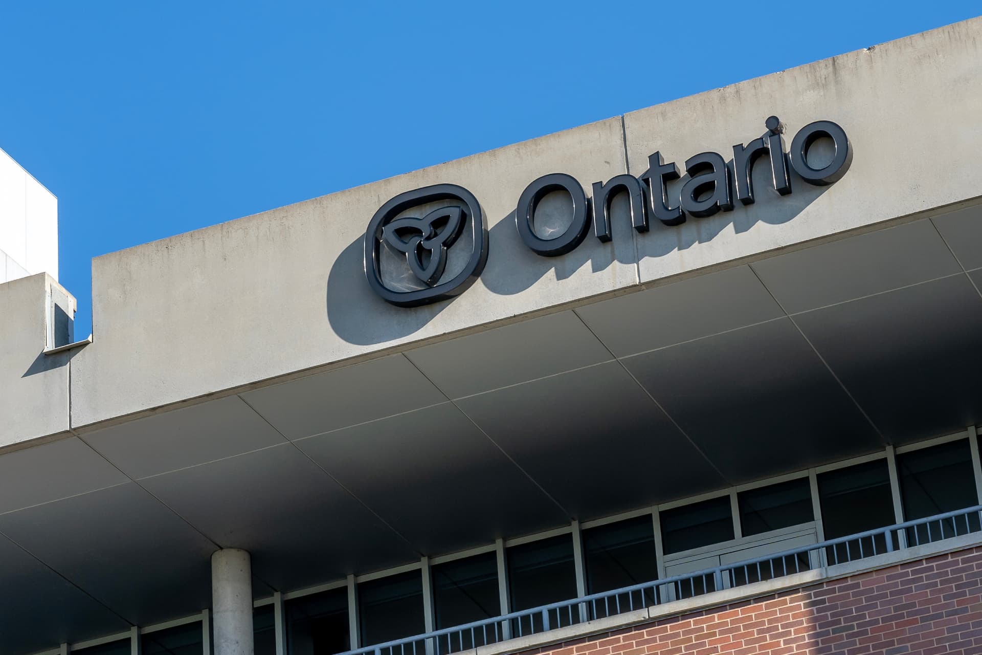 Ontario 정부, 연봉 $70,000 이상의 고연봉 직업 공개-이미지
