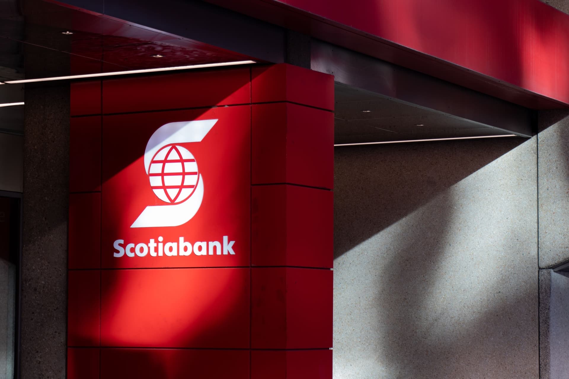 Scotiabank 서비스 중단, 고객들 불편 겪어-이미지