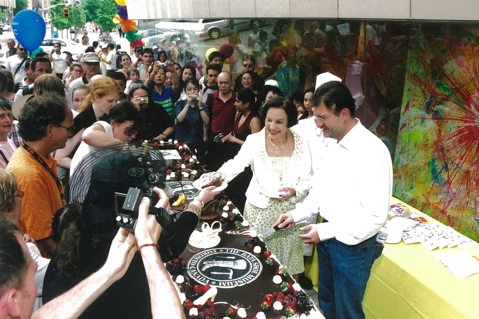 토론토의 상징, Bata Shoe Museum이 30주년을 맞이하다!-이미지