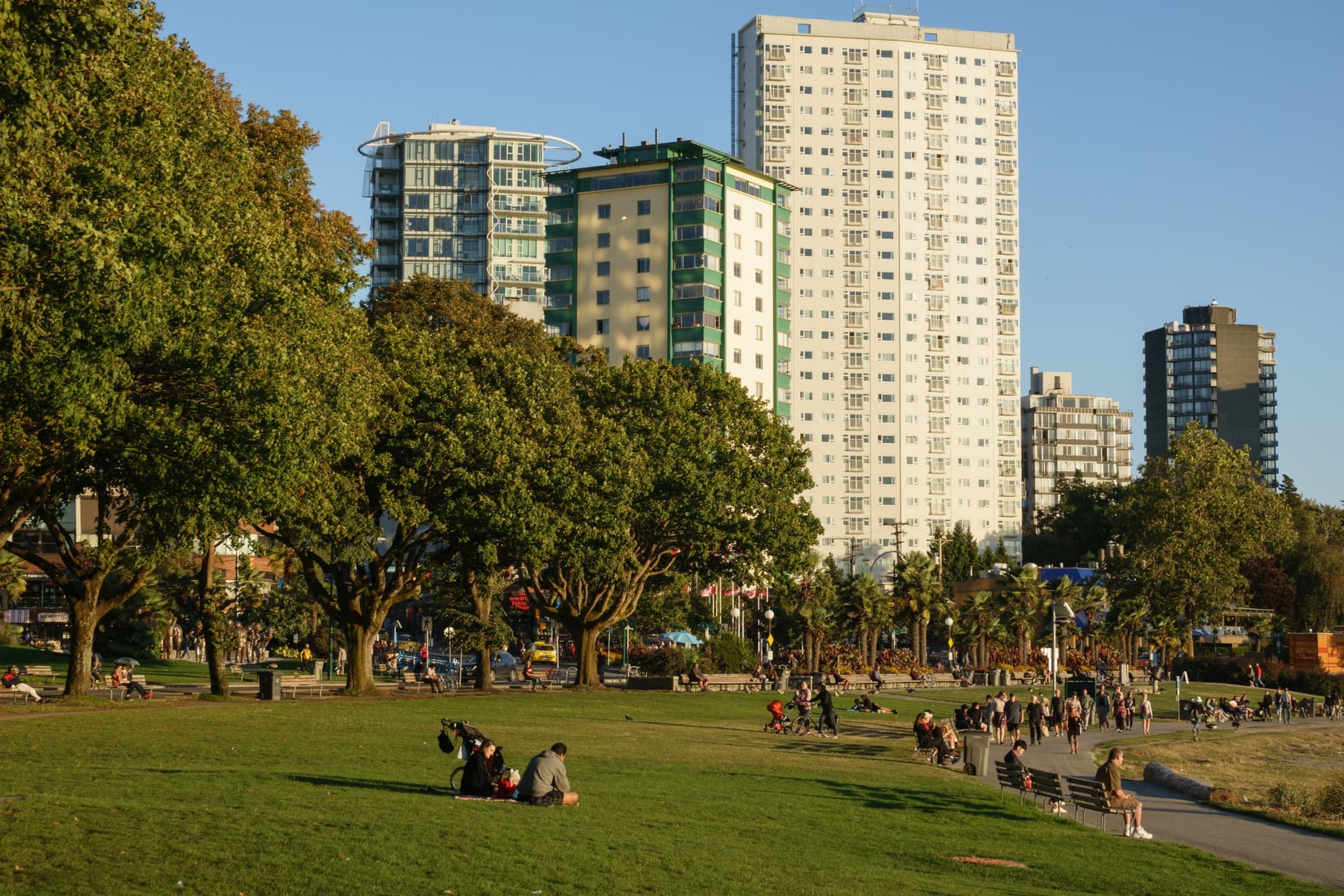 https://images.dailyhive.com/20250514100130/Vancouver-skyline.jpg