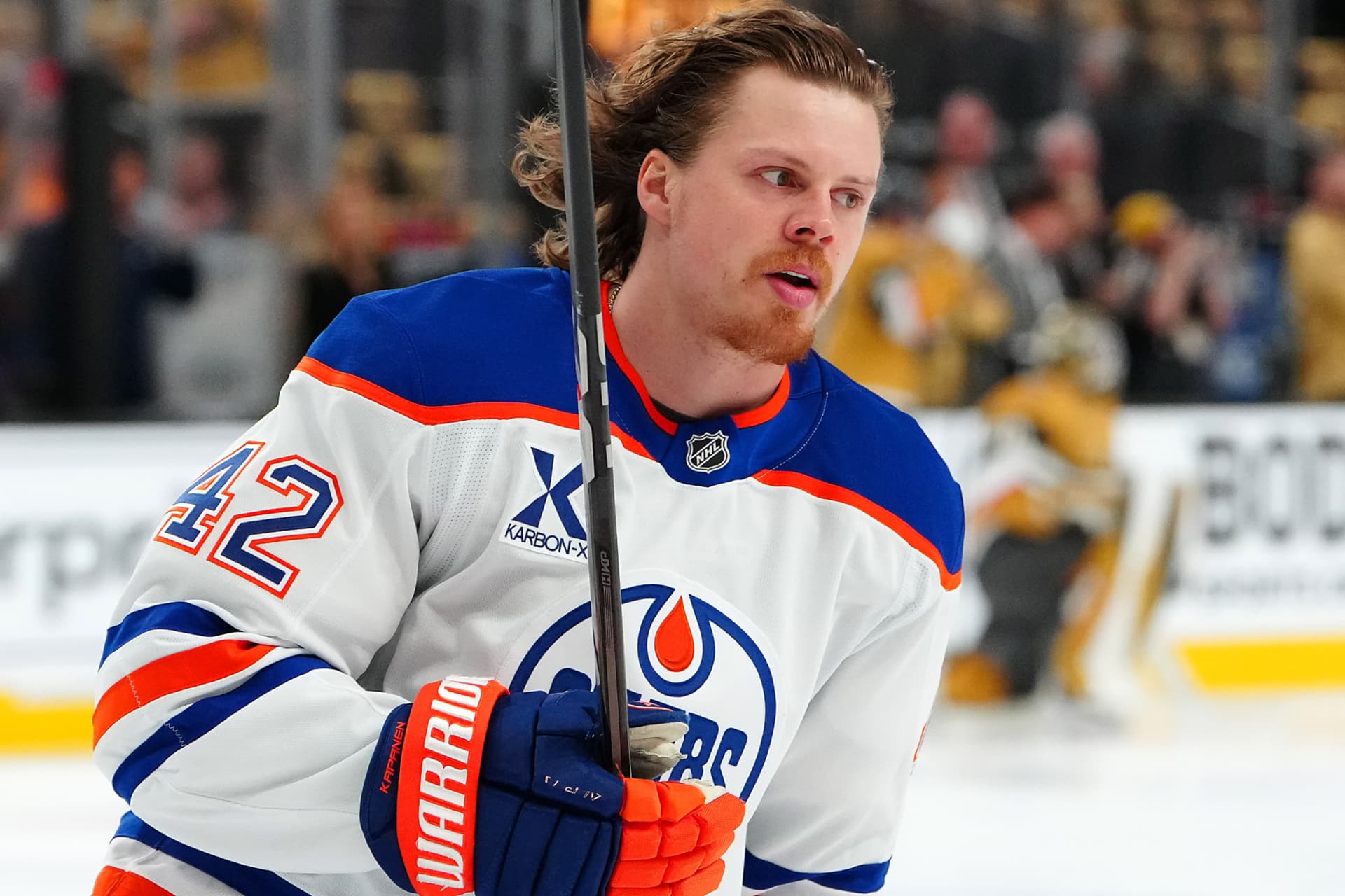 https://images.dailyhive.com/20250514121436/Oilers-Kapanen.jpg