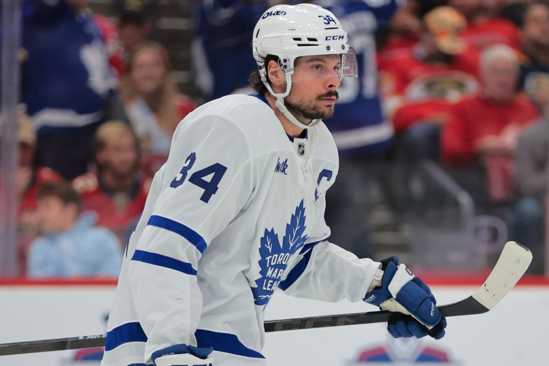 https://images.dailyhive.com/20250516203440/Matthews-Leafs-1.jpg