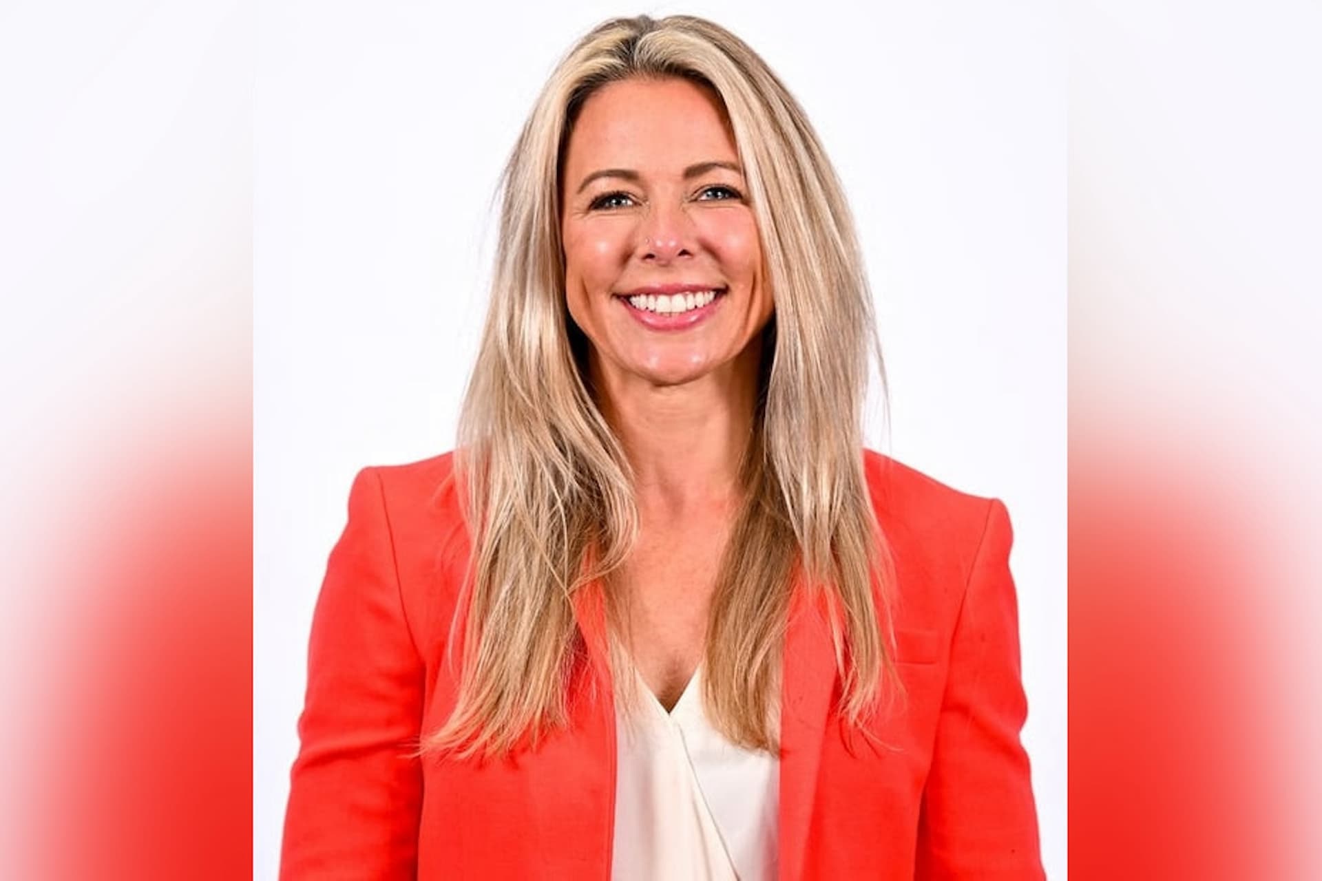 https://images.dailyhive.com/20250523111258/pwhl-vancouver-cara-gardner-morey.jpg