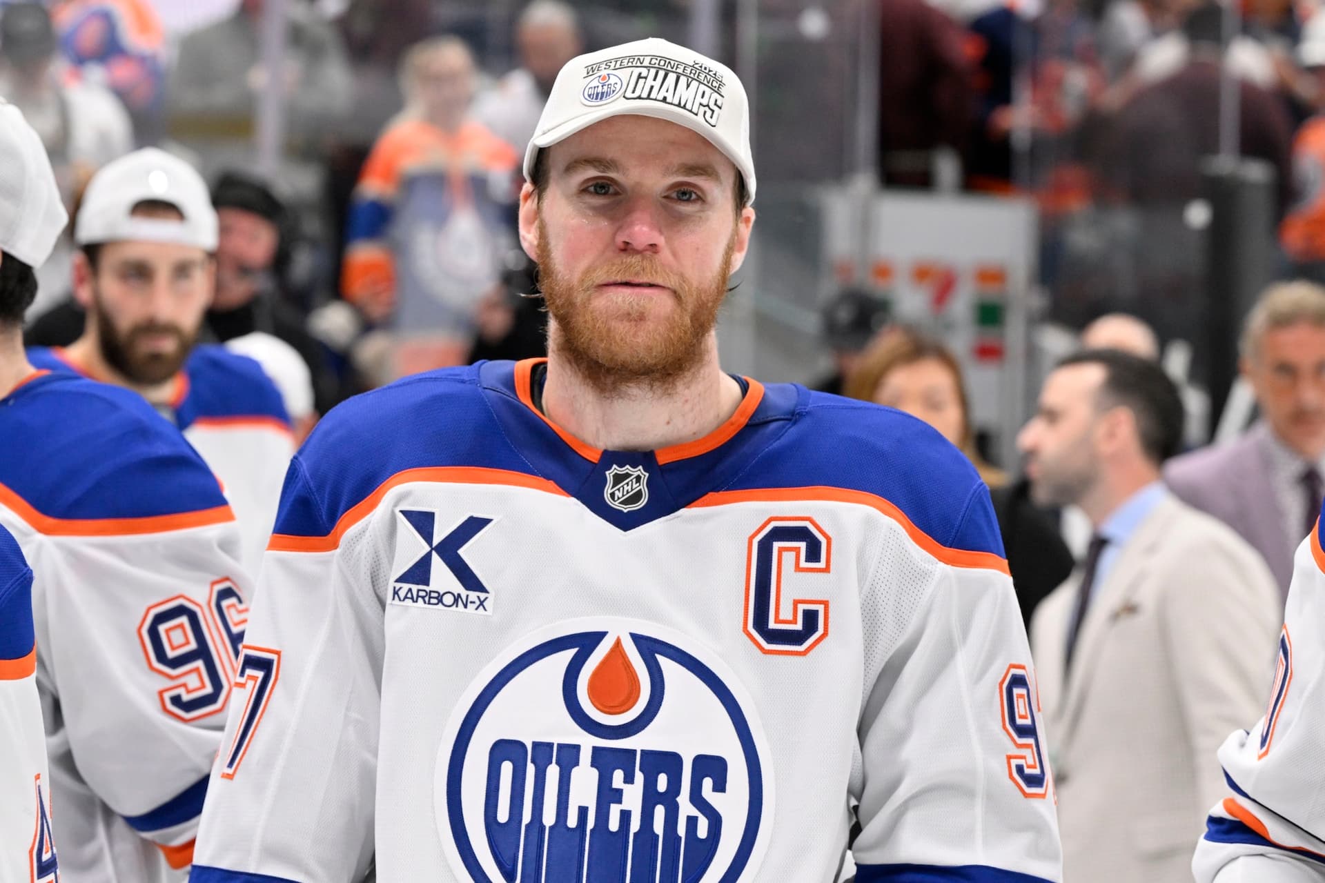 https://images.dailyhive.com/20250529202944/mcdavid-oilers-western-conference-champion.jpg