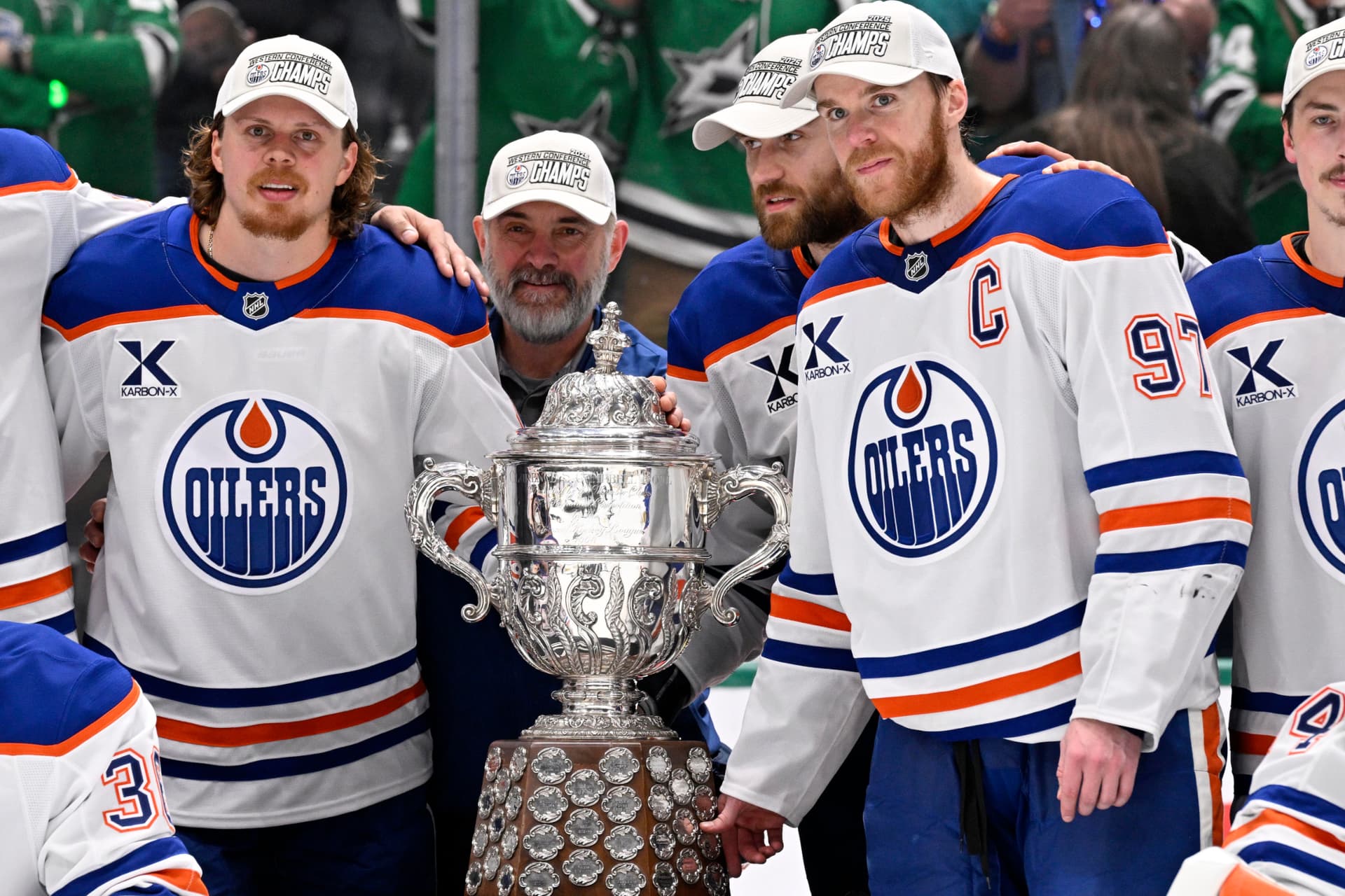 https://images.dailyhive.com/20250529204304/Oilers-McDavid-14.jpg