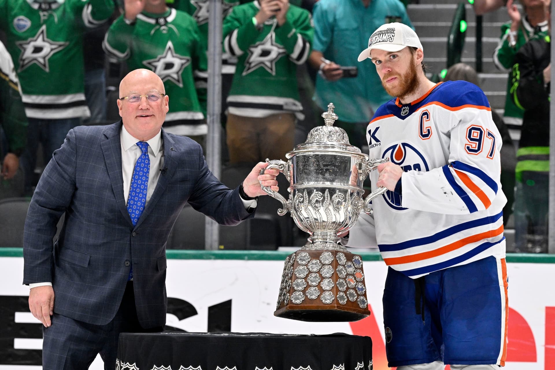 https://images.dailyhive.com/20250530114921/oilers-mcdavid-23.jpg