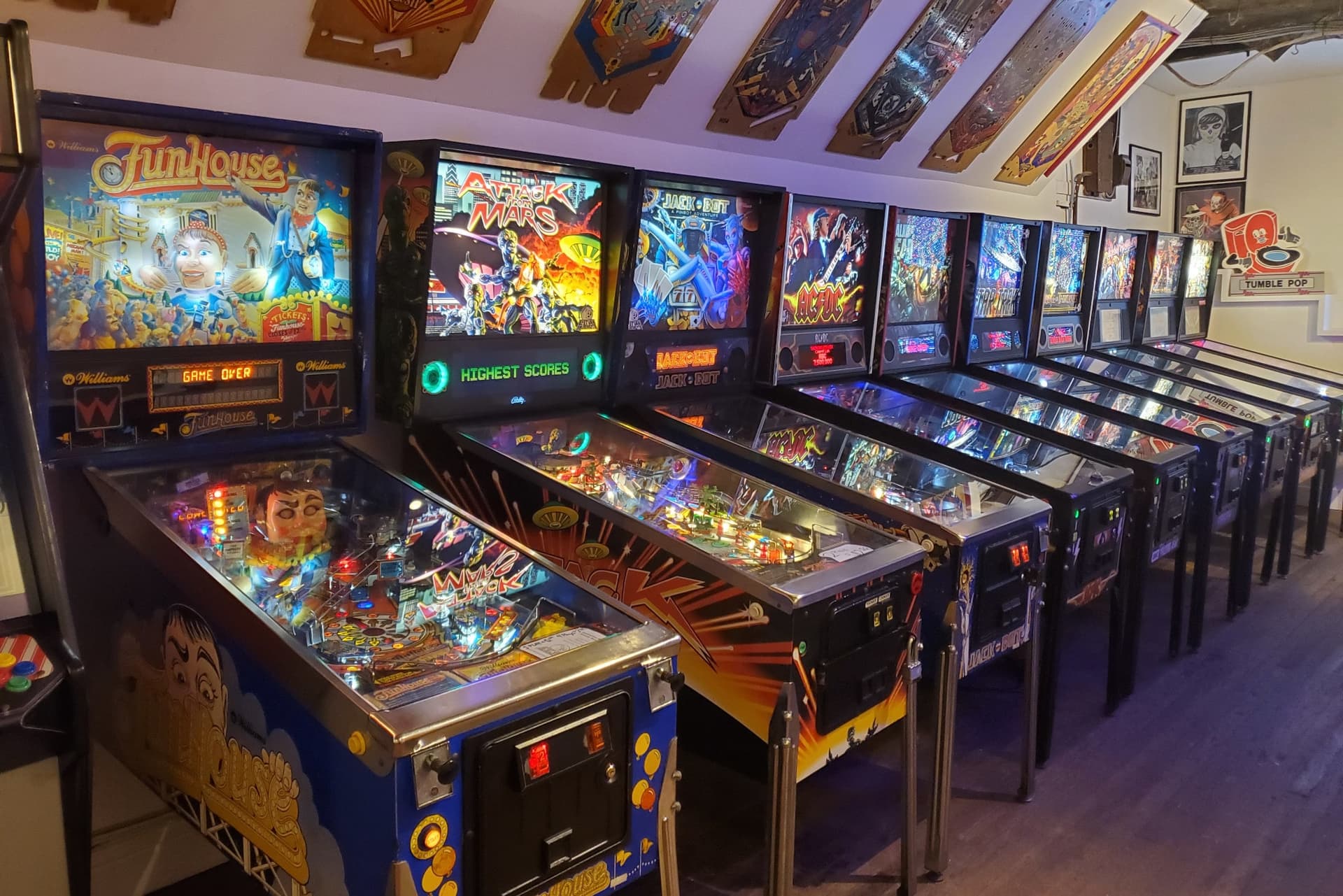 https://images.dailyhive.com/20250530144911/Vancouver-arcade-1.jpg