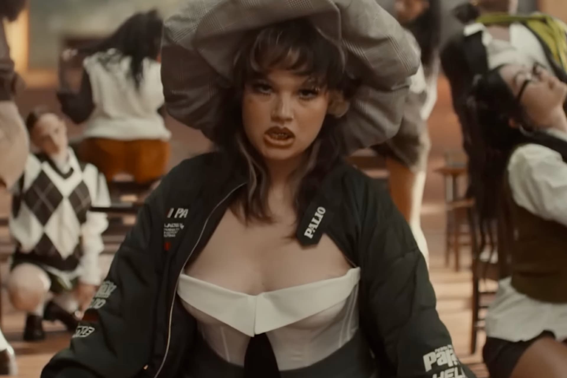 https://images.dailyhive.com/20250602103020/lola-young-toronto.jpg