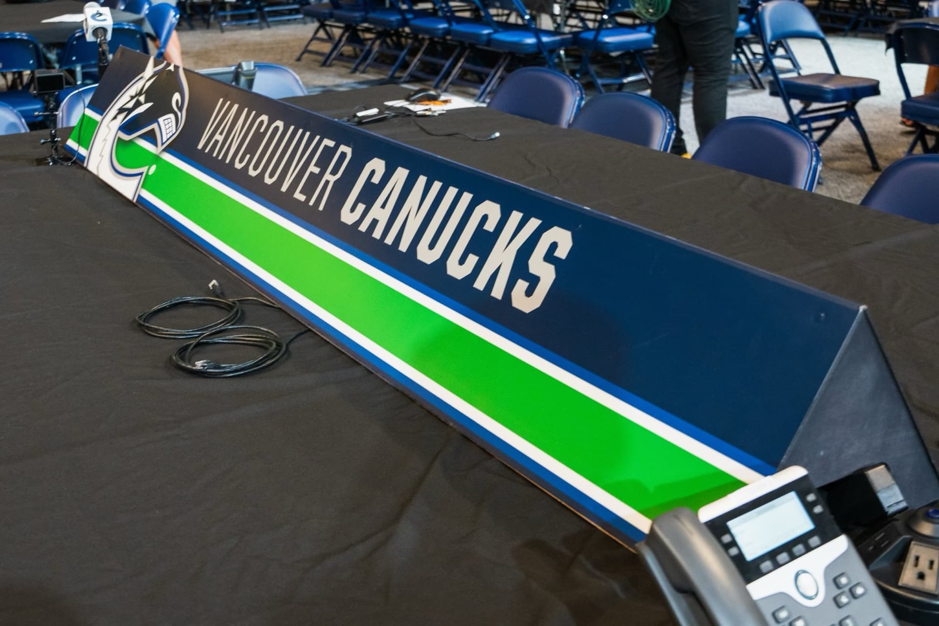 https://images.dailyhive.com/20250602160640/nhl-draft-canucks.jpeg