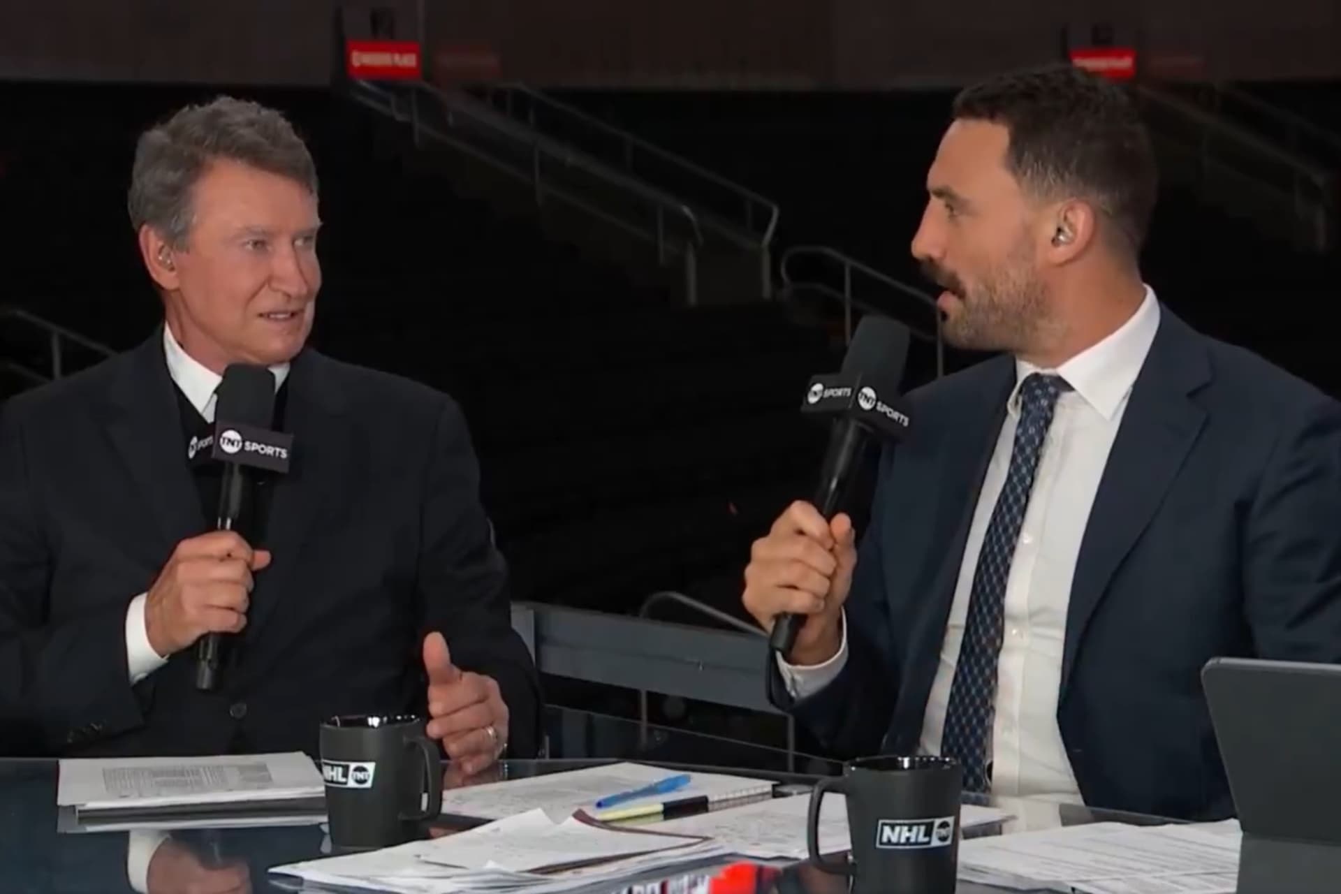 https://images.dailyhive.com/20250605090025/oilers-gretzky-3.jpg