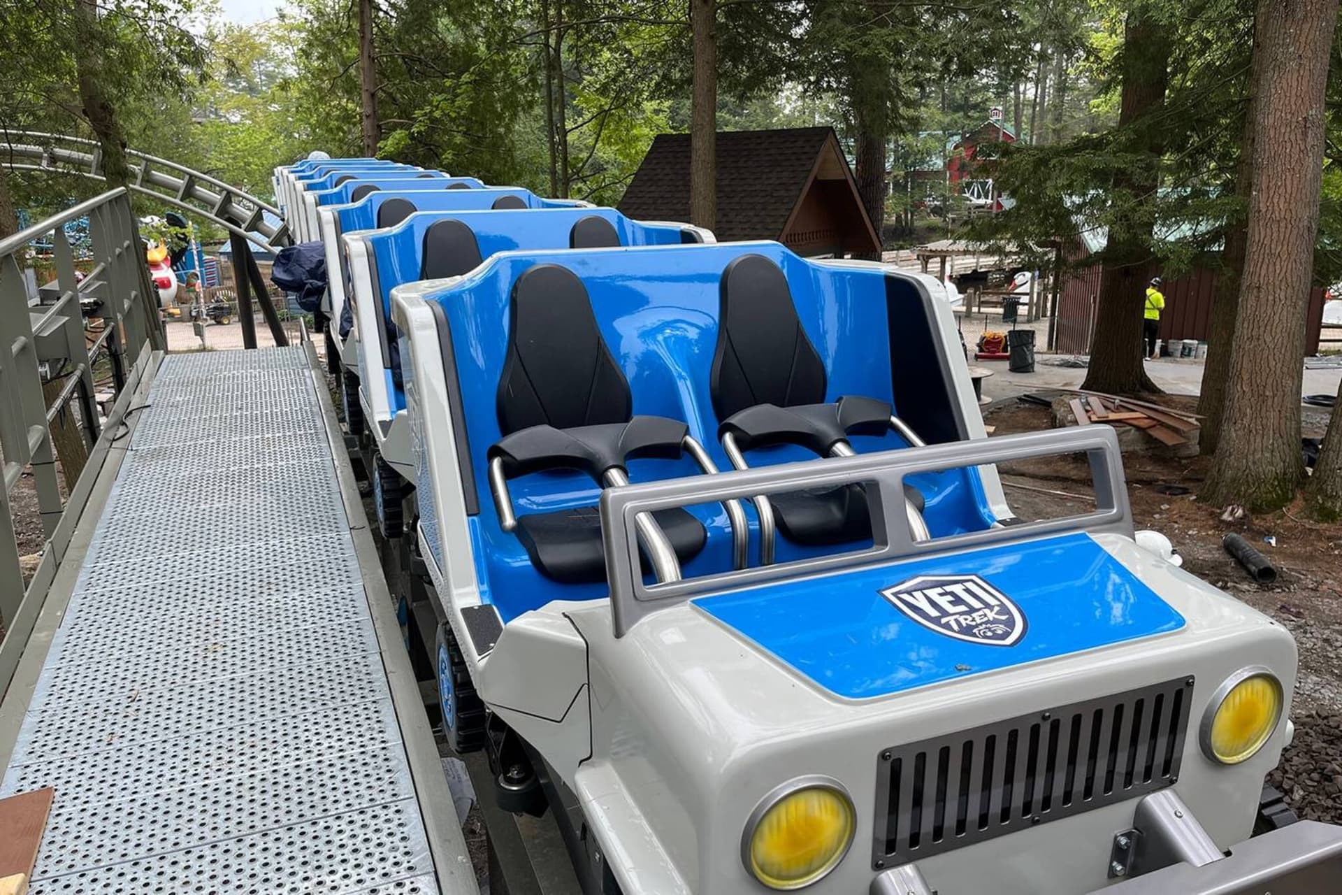 https://images.dailyhive.com/20250606071807/theme-park.jpg