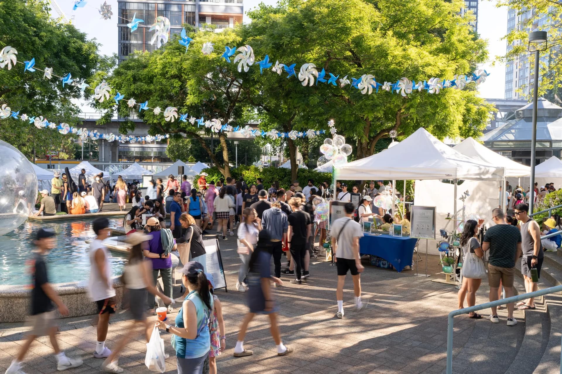 https://images.dailyhive.com/20250624104030/Nightmarket-Picks-42-02005.jpeg