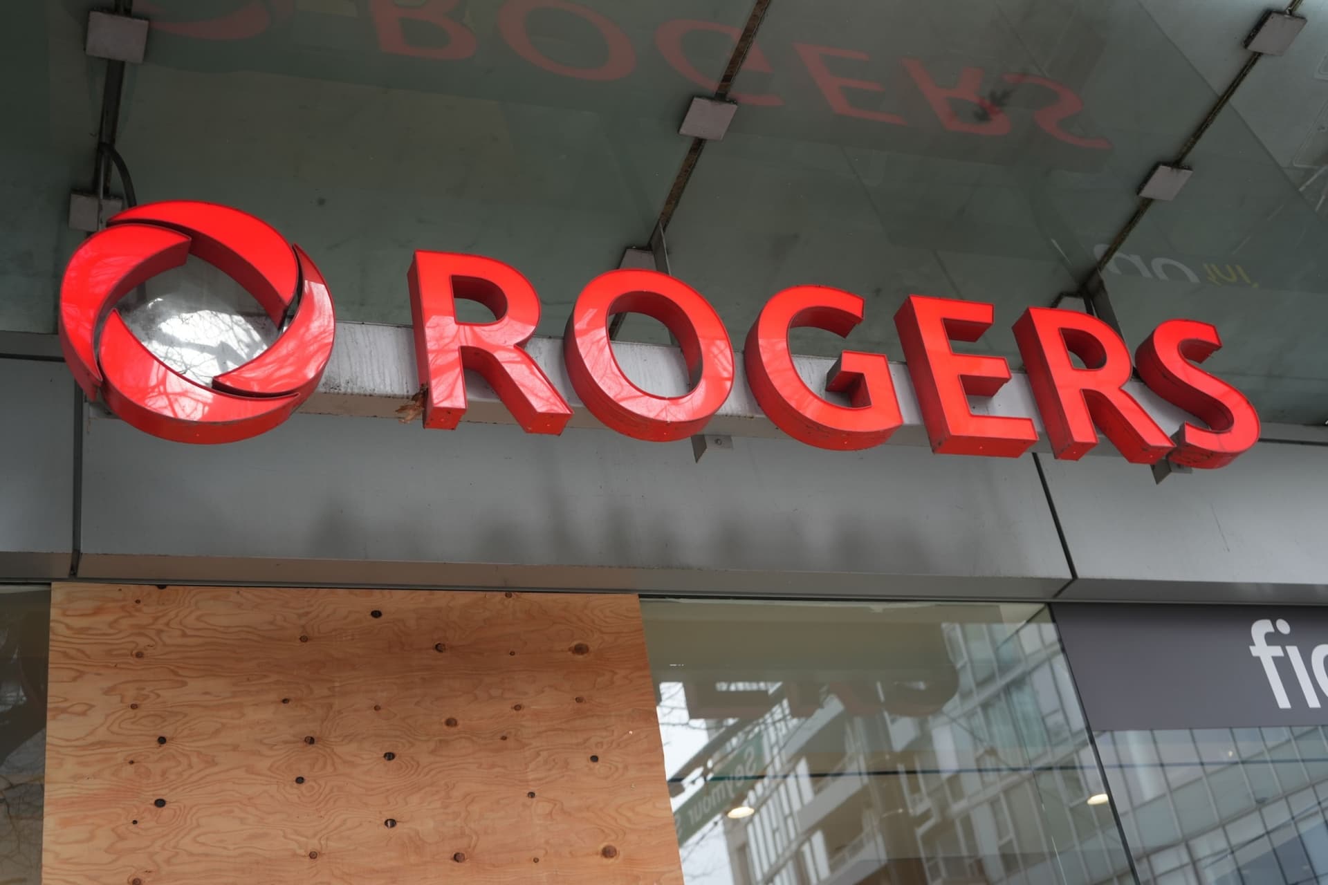 캐나다 전역에서 Rogers 모바일 서비스 중단, 수만 명 영향 받아-이미지