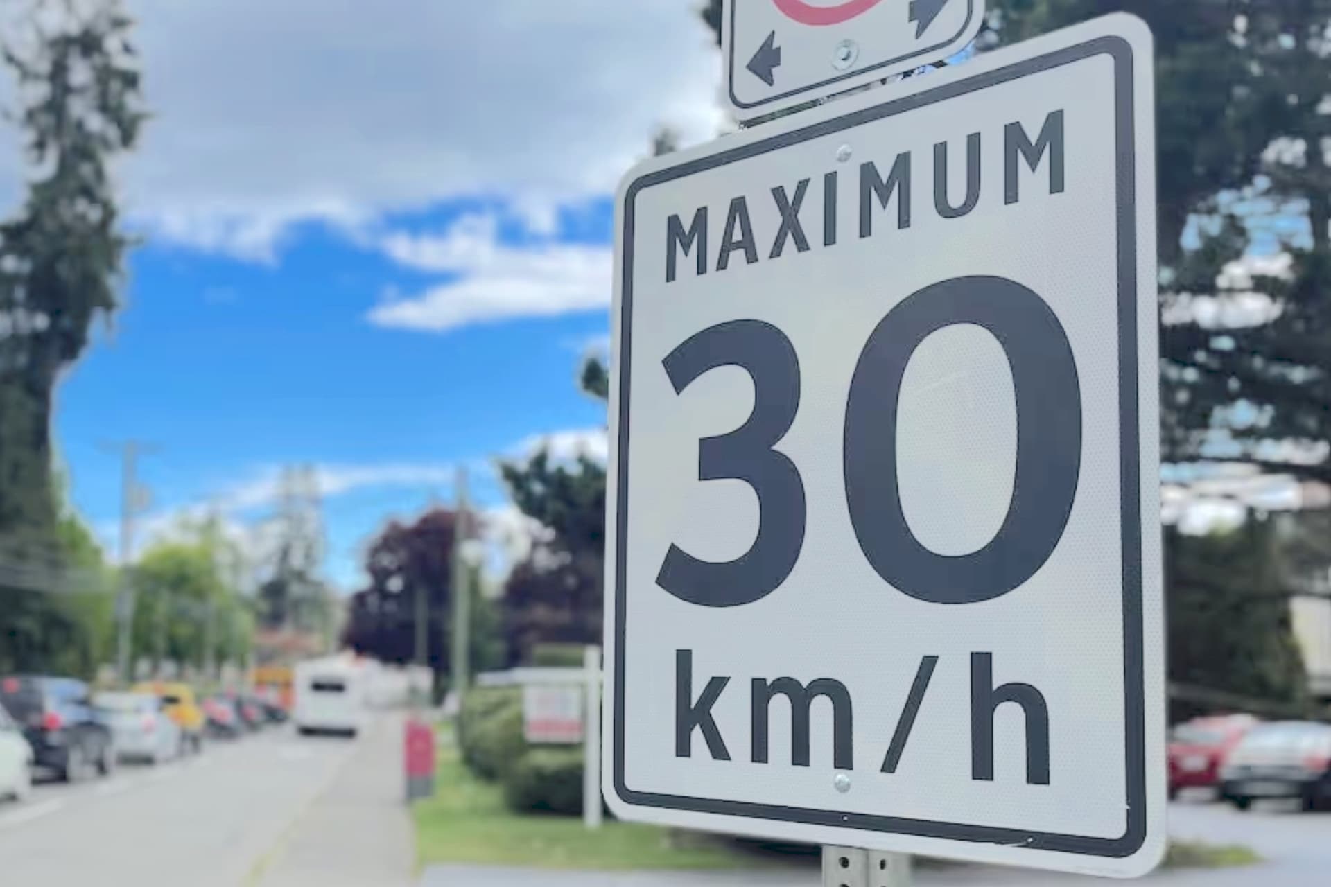 https://images.dailyhive.com/20250703163924/30-km-hr-speed-limit-sign-courtenay-bc-f.jpg