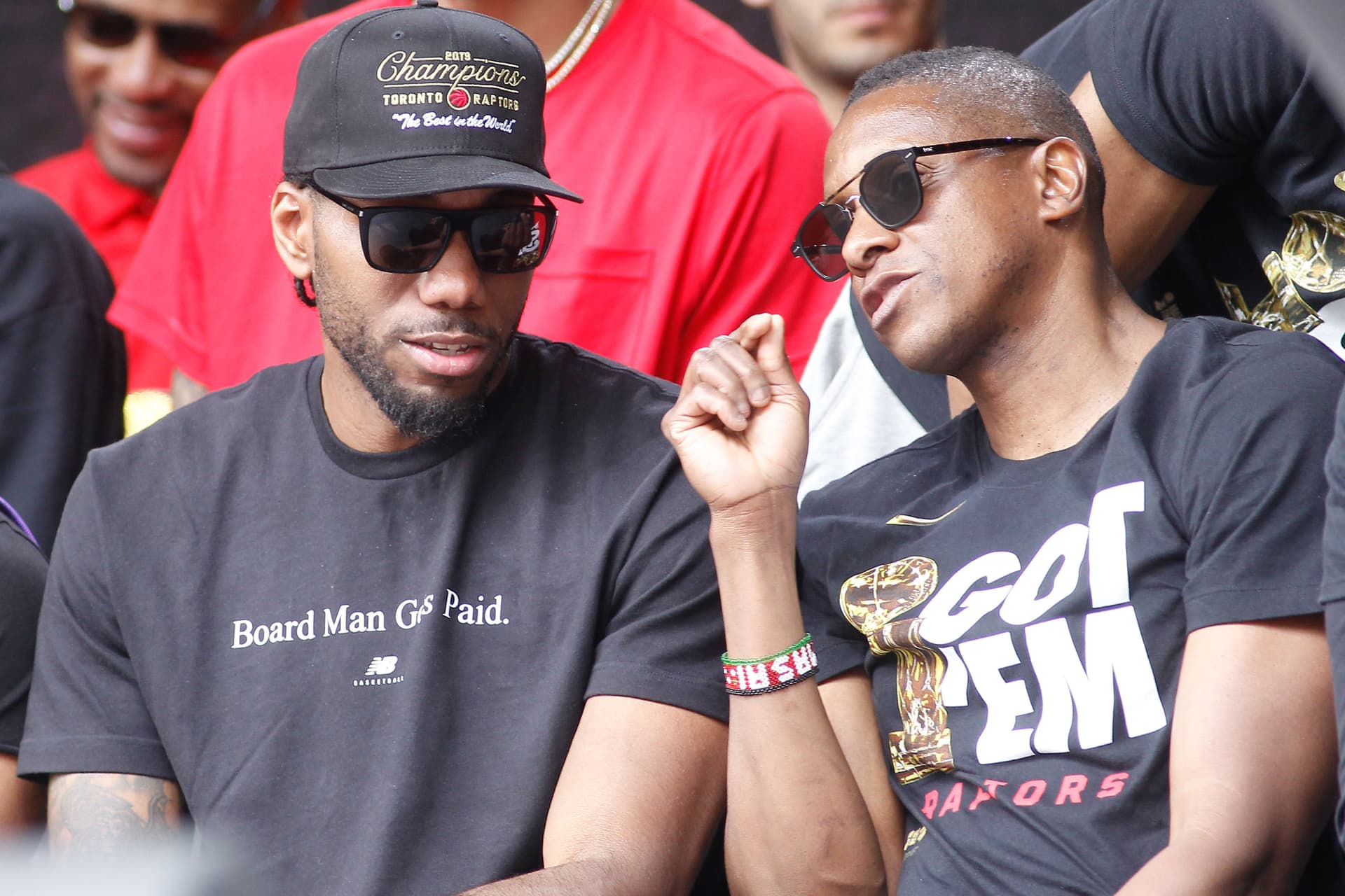 https://images.dailyhive.com/20250715081909/masai-ujiri-kawhi-leonard.jpg