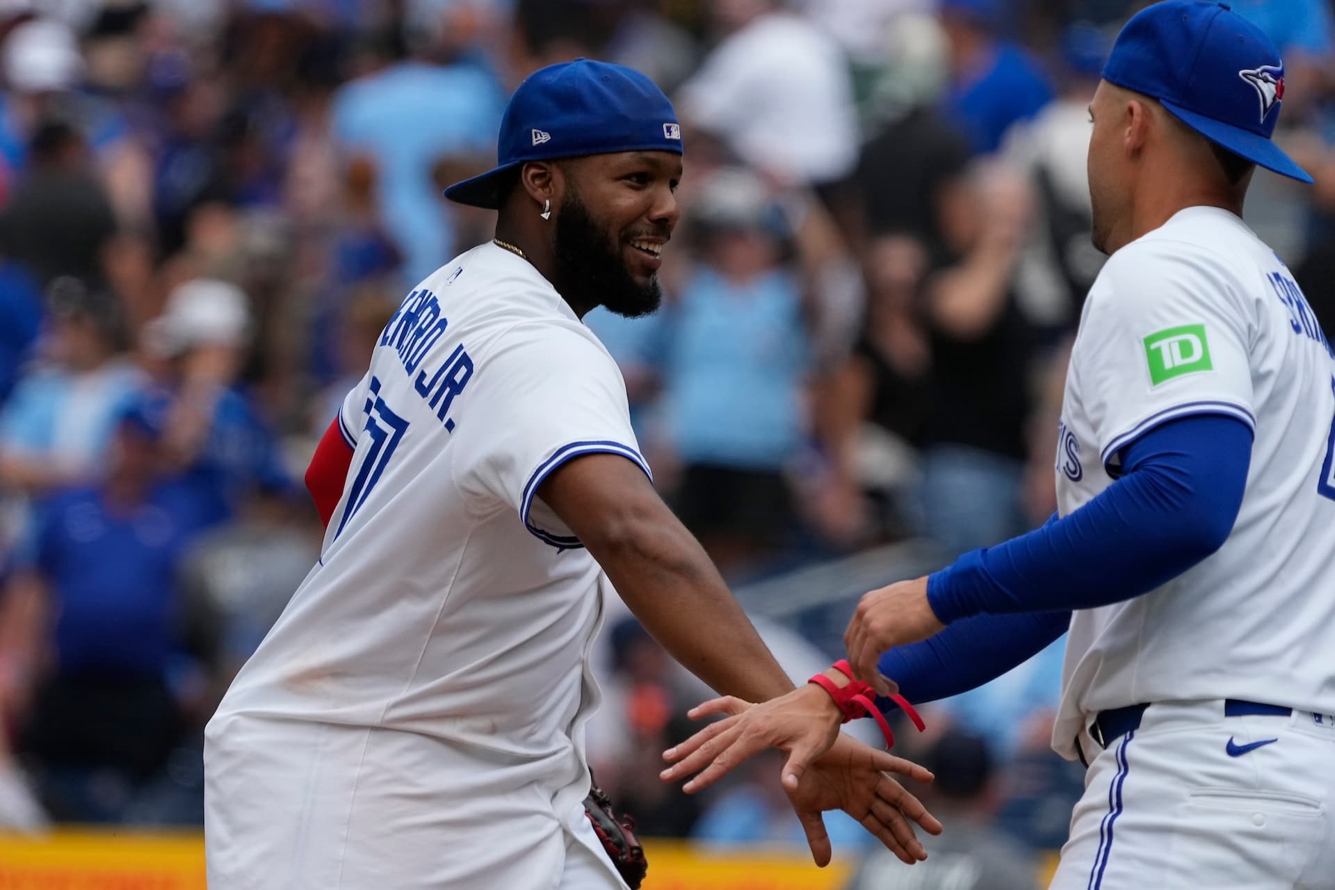 Vladdy Guerrero Jr., 토론토 블루제이스 팬들에게 전하는 감동의 메시지-이미지