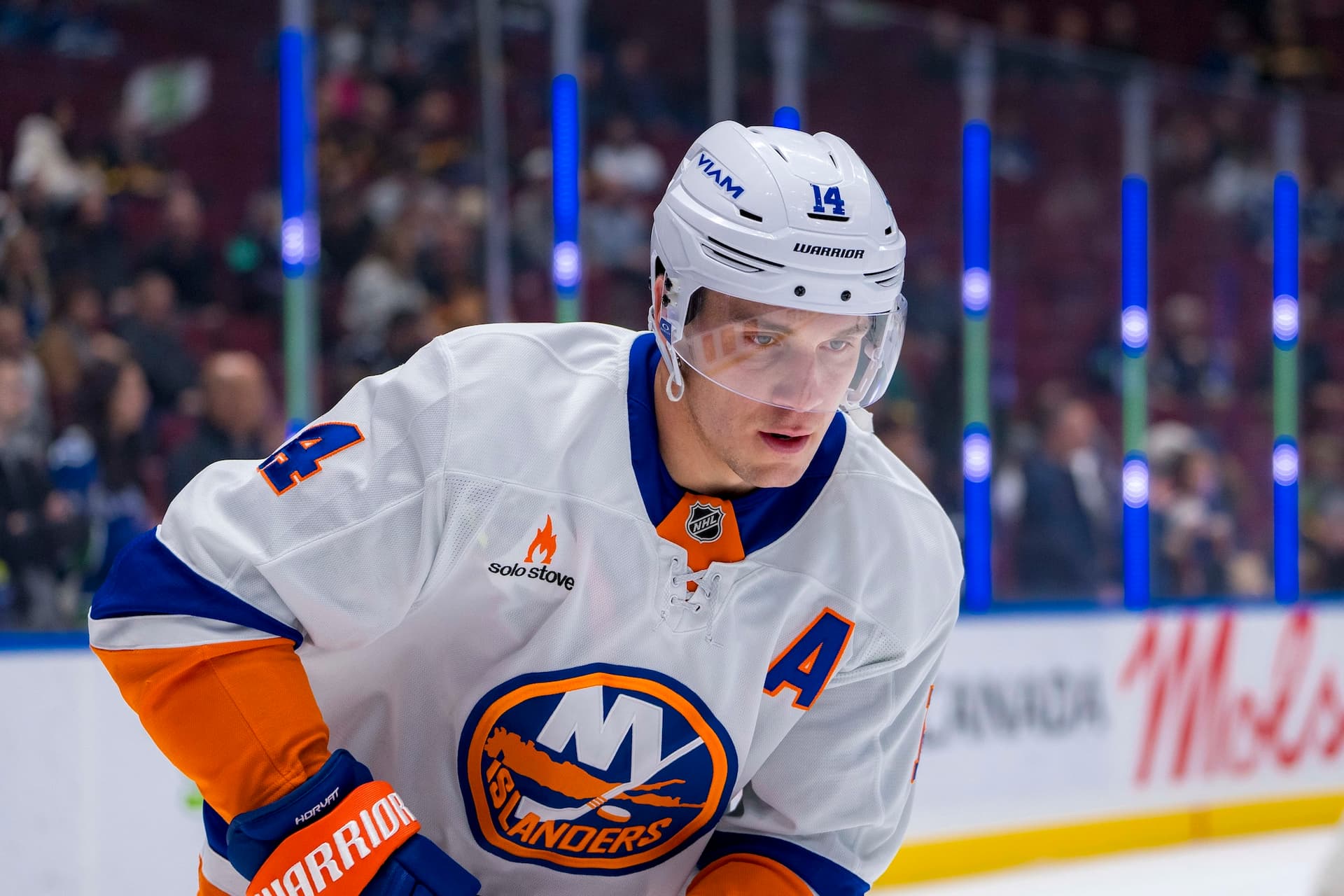 https://images.dailyhive.com/20250801162426/bo-horvat-ex-canucks-captain.jpg
