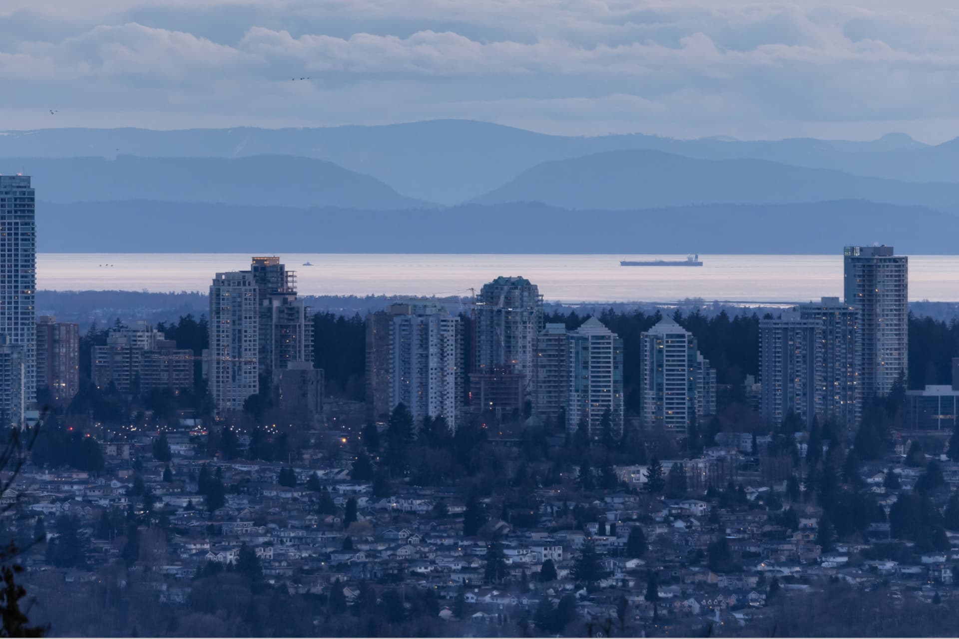 https://prod-static.dailyhive.com/uploads/2025/08/metro-vancouver-rent.jpg