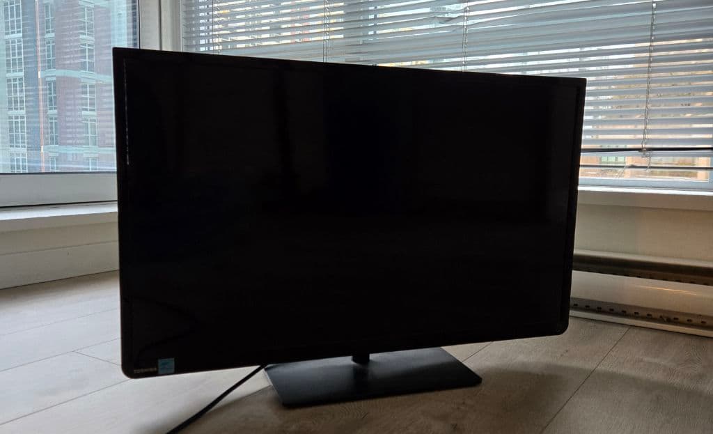 가격-인하옷-5불-태권도-세트-의자-10불-TV-YALEw-이미지