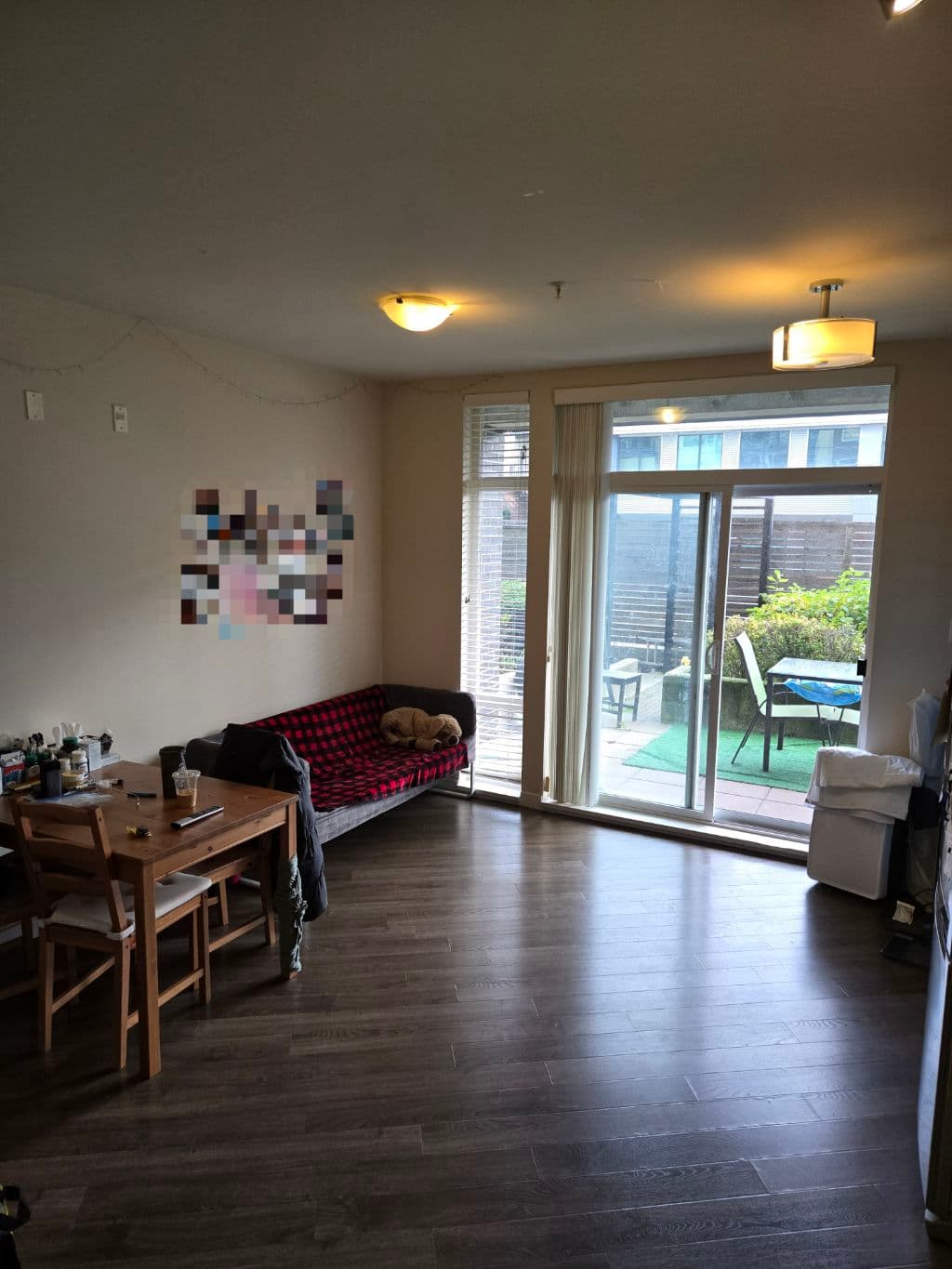 2베드 2배스 *2인거주 화장실 단독사용* royal oak도보 5분 expo라인(메트로타운 10분거리)12월 입주! 썸네일